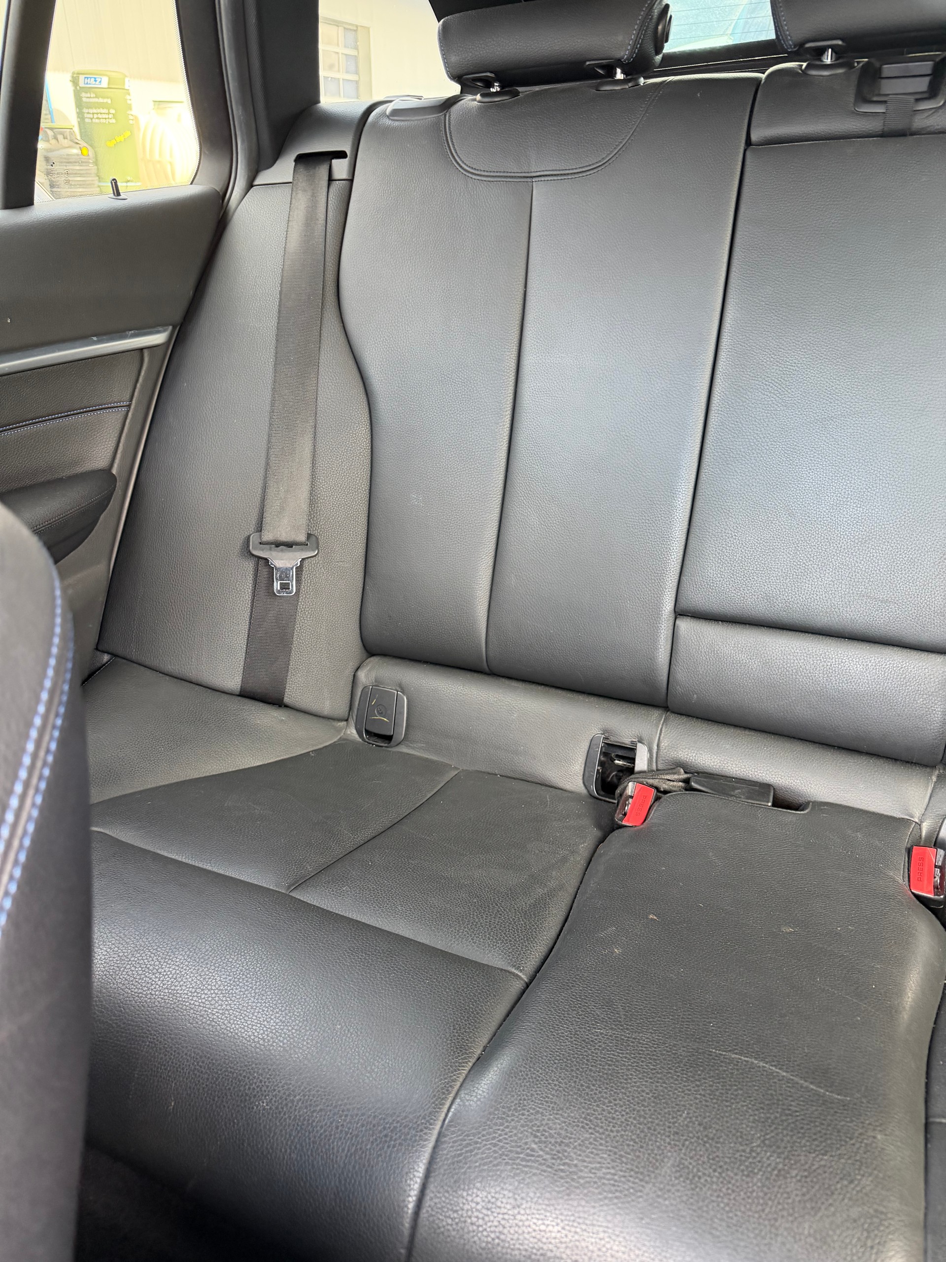 BMW 330d xDrive Touring M Sport Line Steptronic-image-15