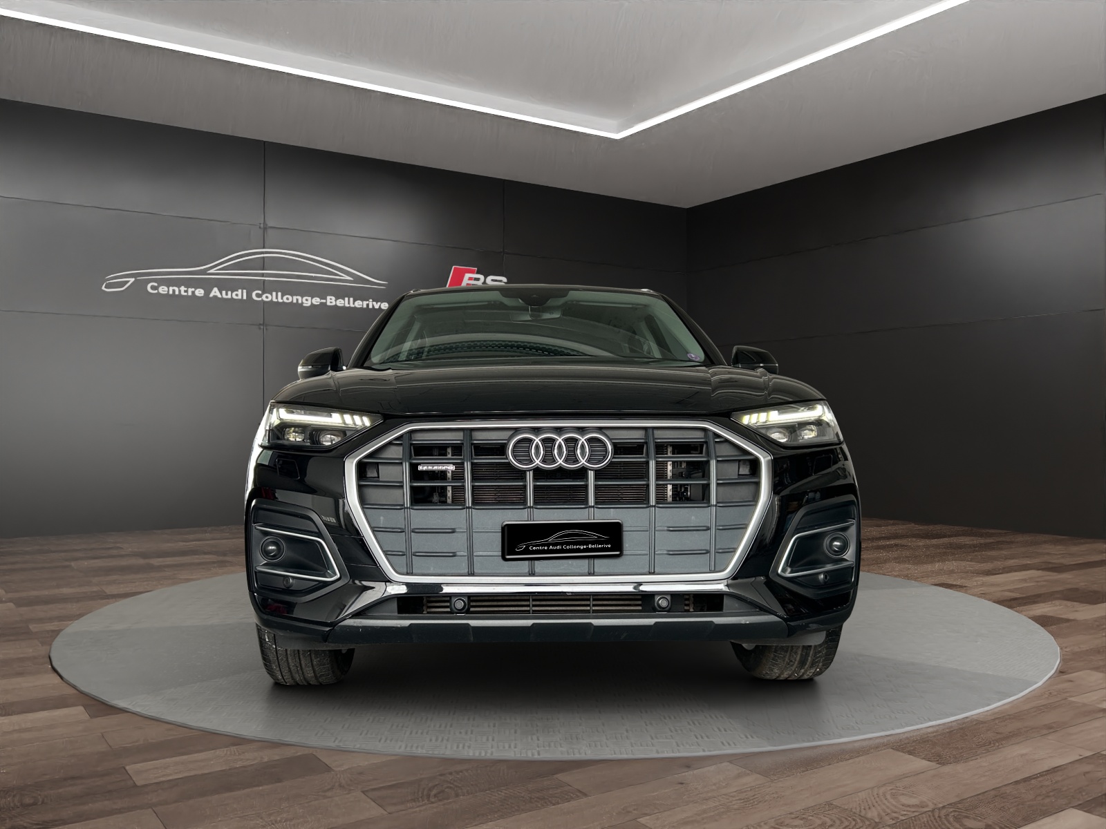 AUDI Q5 50 TFSI e PHEV quattro S-tronic-image-1
