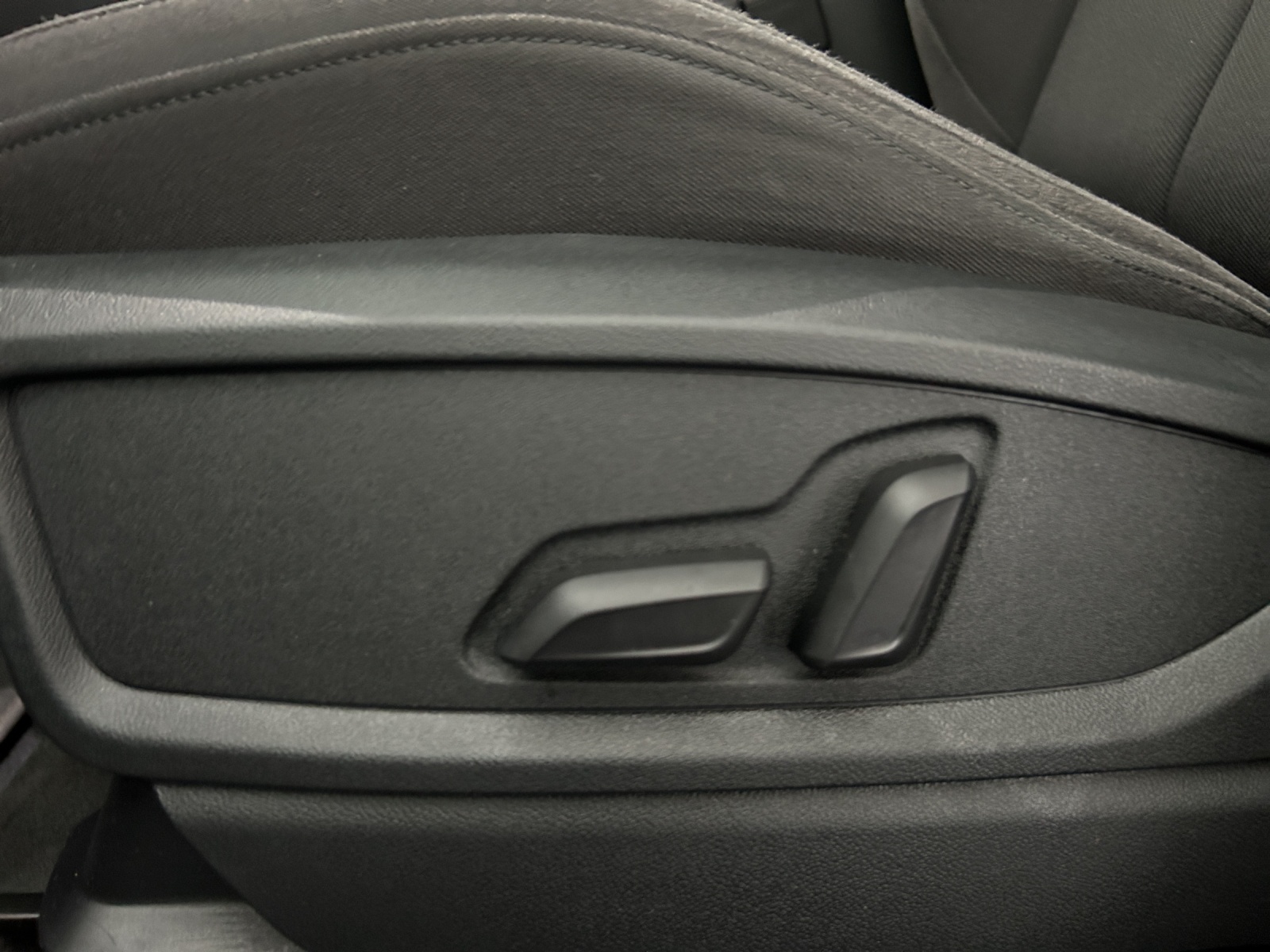 AUDI Q5 50 TFSI e PHEV quattro S-tronic-image-19