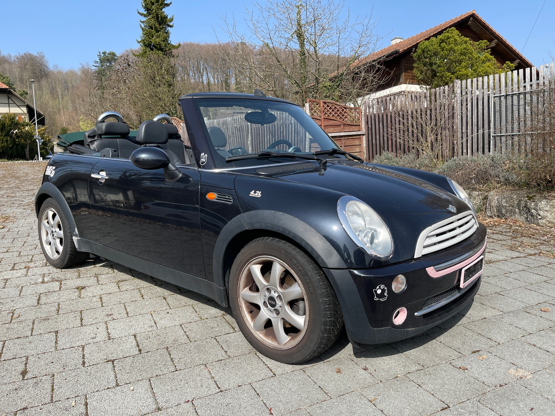 MINI Cooper Cabriolet-image-4
