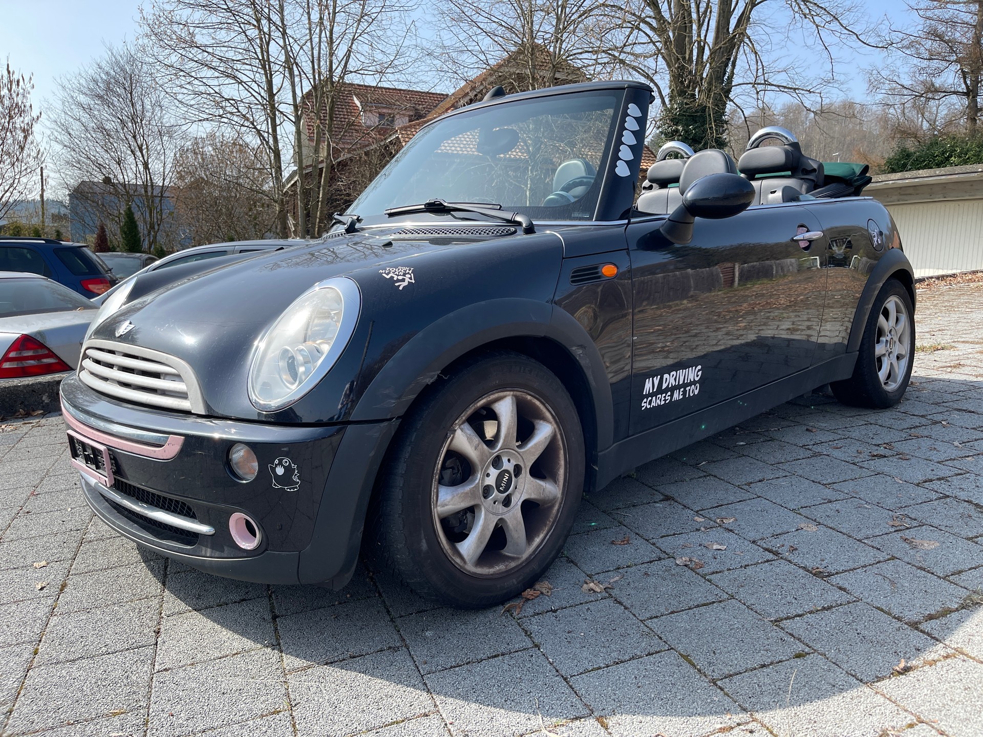 MINI Cooper Cabriolet-image-1