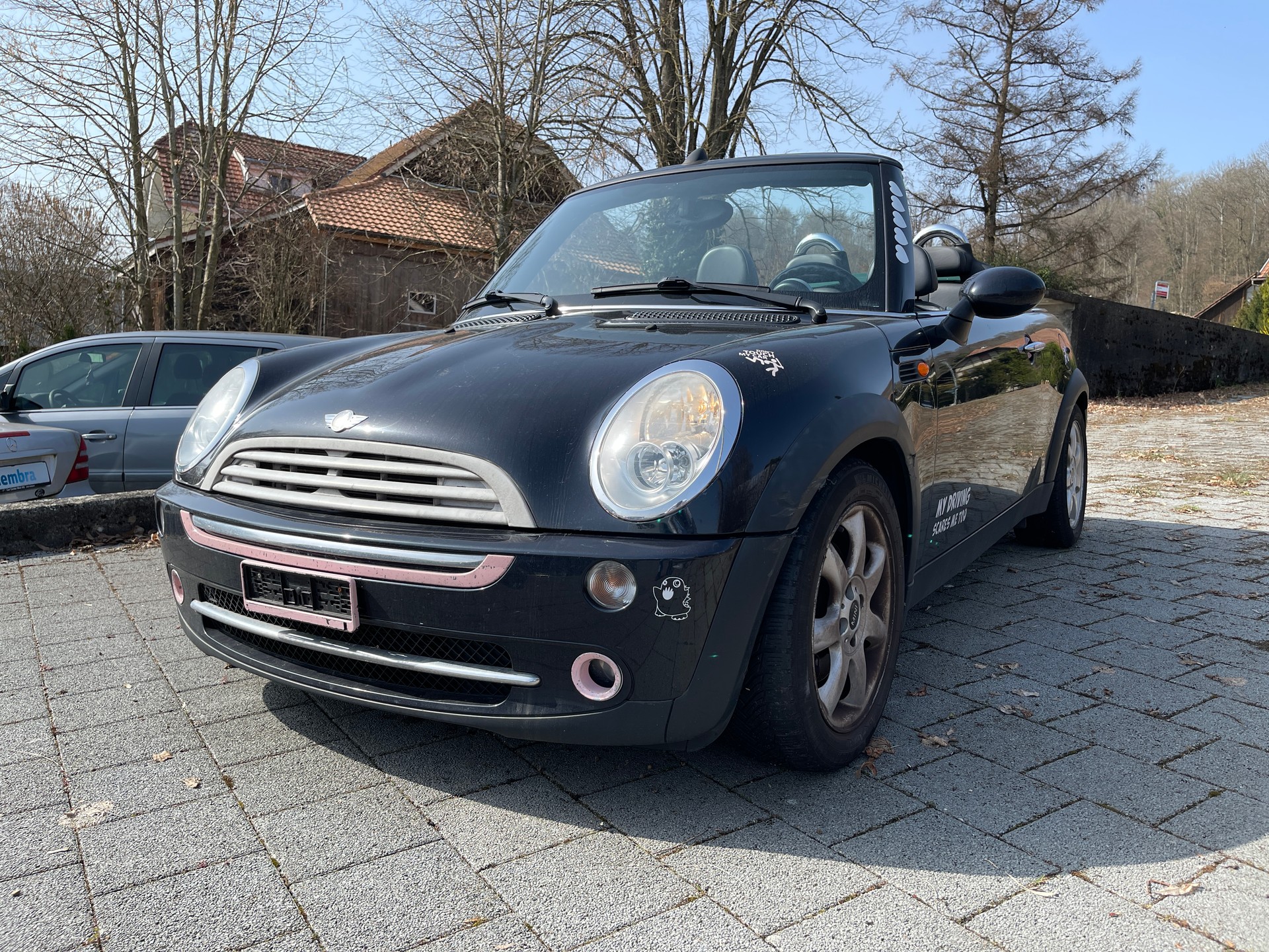 MINI Cooper Cabriolet-image-0