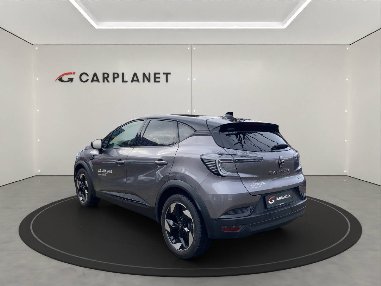 RENAULT Captur 1.8 E-Tech techno-showroom-element-3