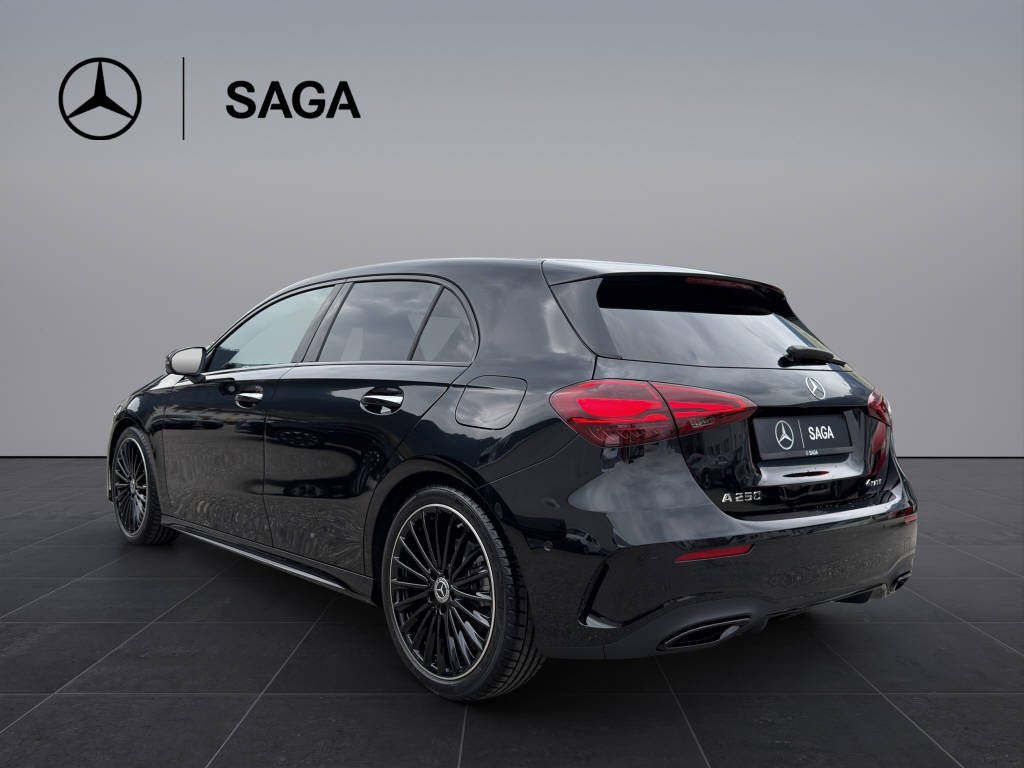 MERCEDES-BENZ A 250 AMG Line 4m-image-3