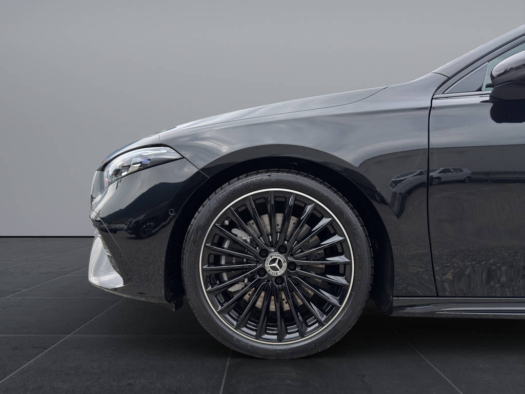 MERCEDES-BENZ A 250 AMG Line 4m-image-17