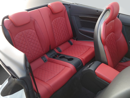 AUDI S5 Cabrio 3.0 TFSI quatt.-image-9