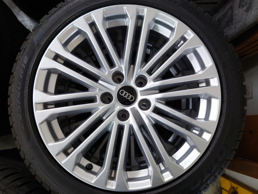 AUDI S5 Cabrio 3.0 TFSI quatt.-image-13