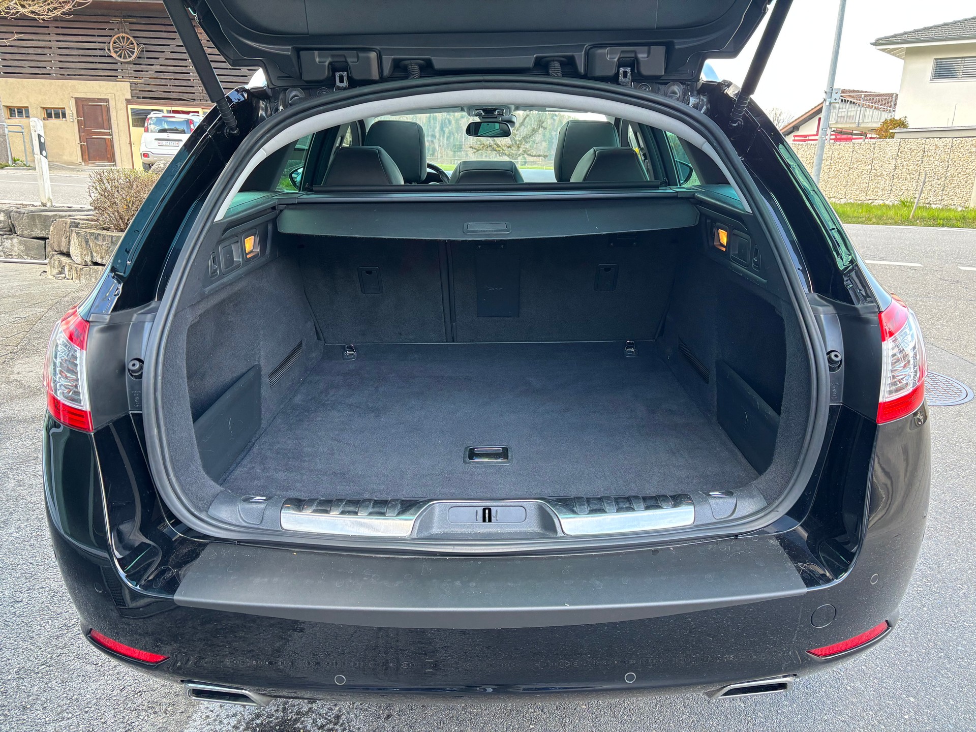 PEUGEOT 508 GT SW 2.0 BlueHDi-image-4