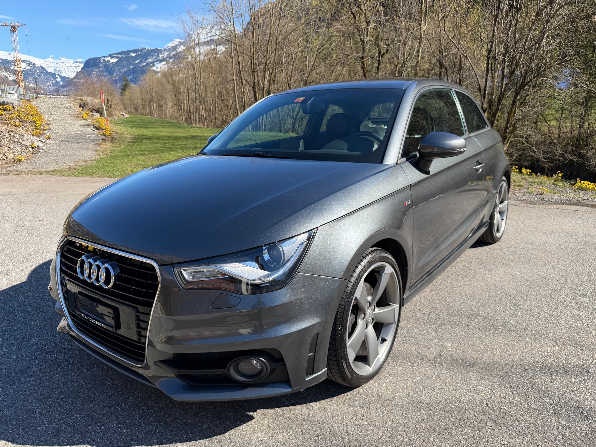 AUDI A1 1.4 TFSI Ambition S-tronic-image-0