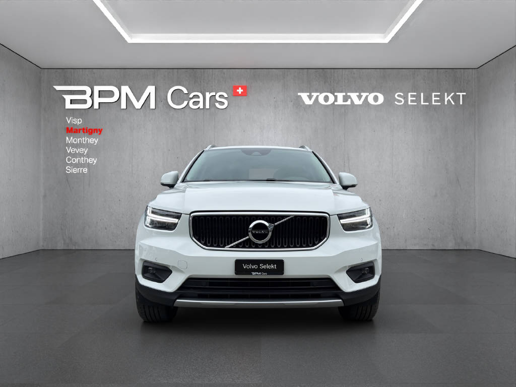 VOLVO XC40 1.5 T2 Momentum-showroom-element-1
