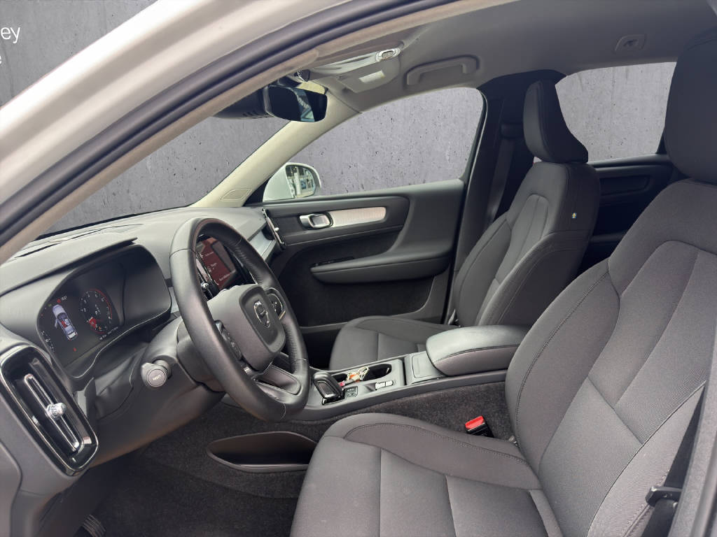 VOLVO XC40 1.5 T2 Momentum-image-7