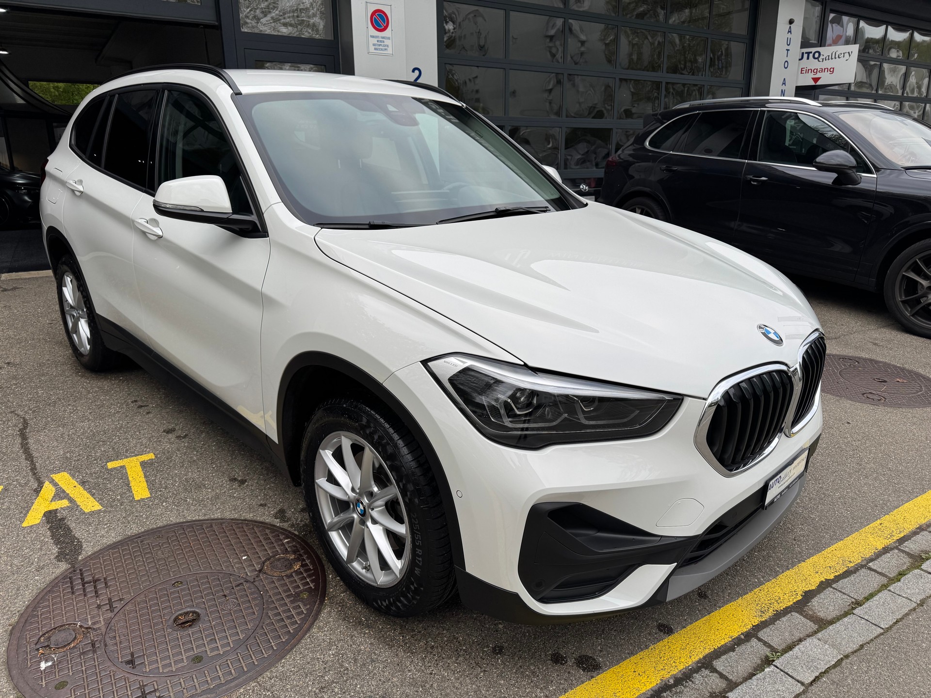 BMW X1 sDrive 18d Sport Line Steptronic-showroom-element-1