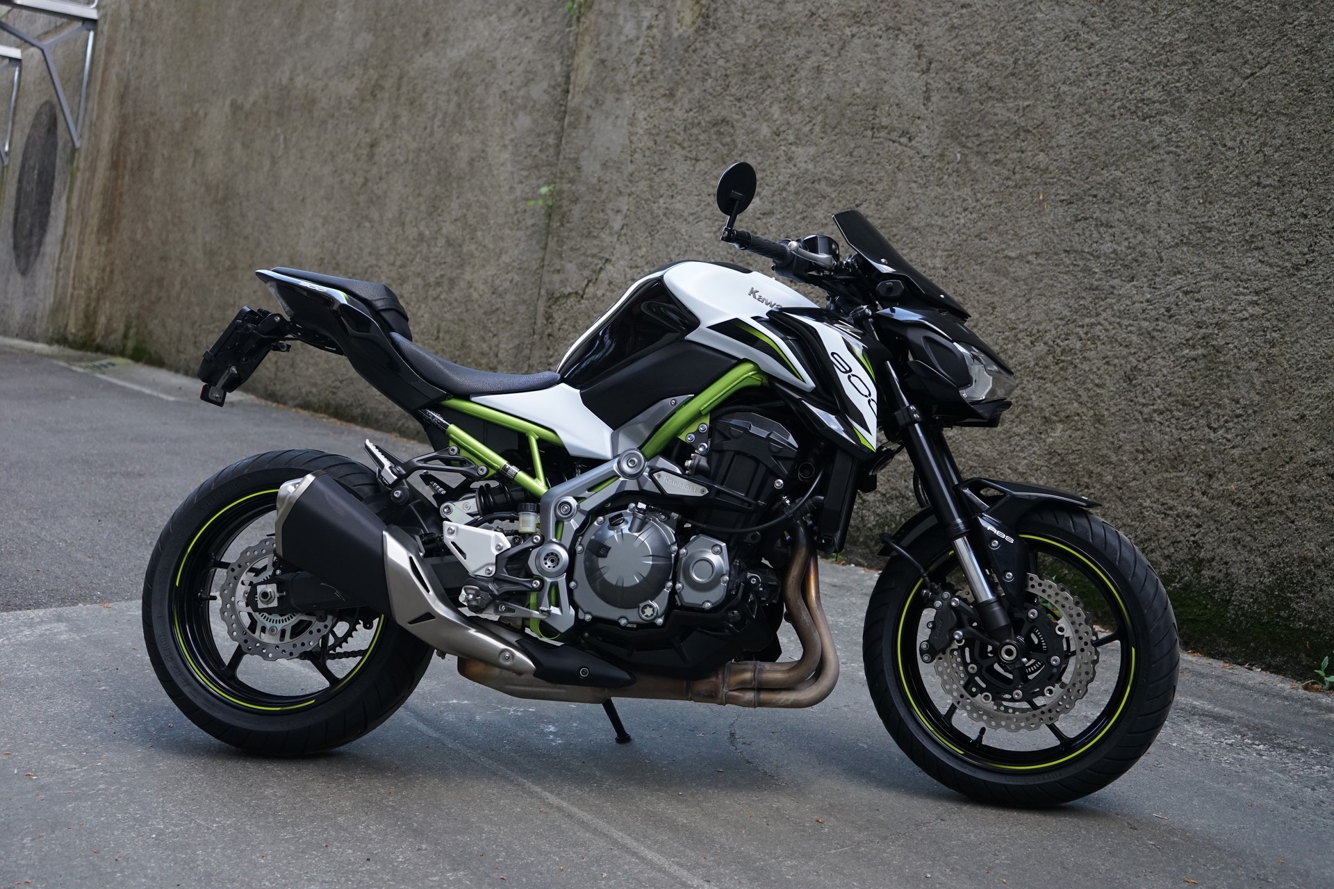KAWASAKI Z 900
