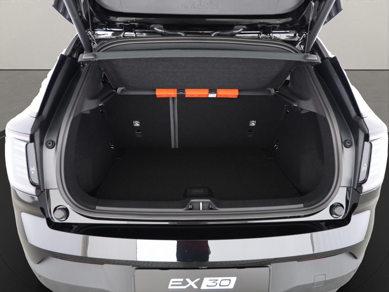 VOLVO EX30 E60 Twin Plus Performance AWD-image-7