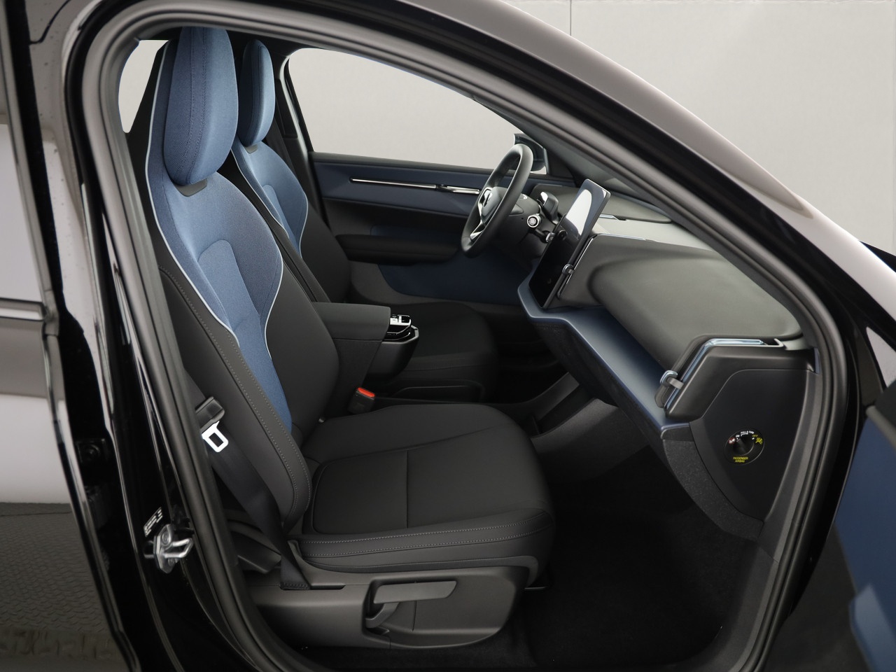 VOLVO EX30 E60 Twin Plus Performance AWD-image-8