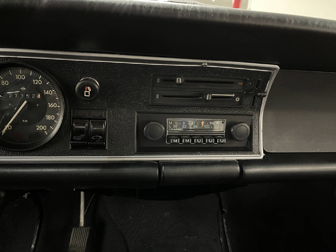 OPEL Rekord-image-6