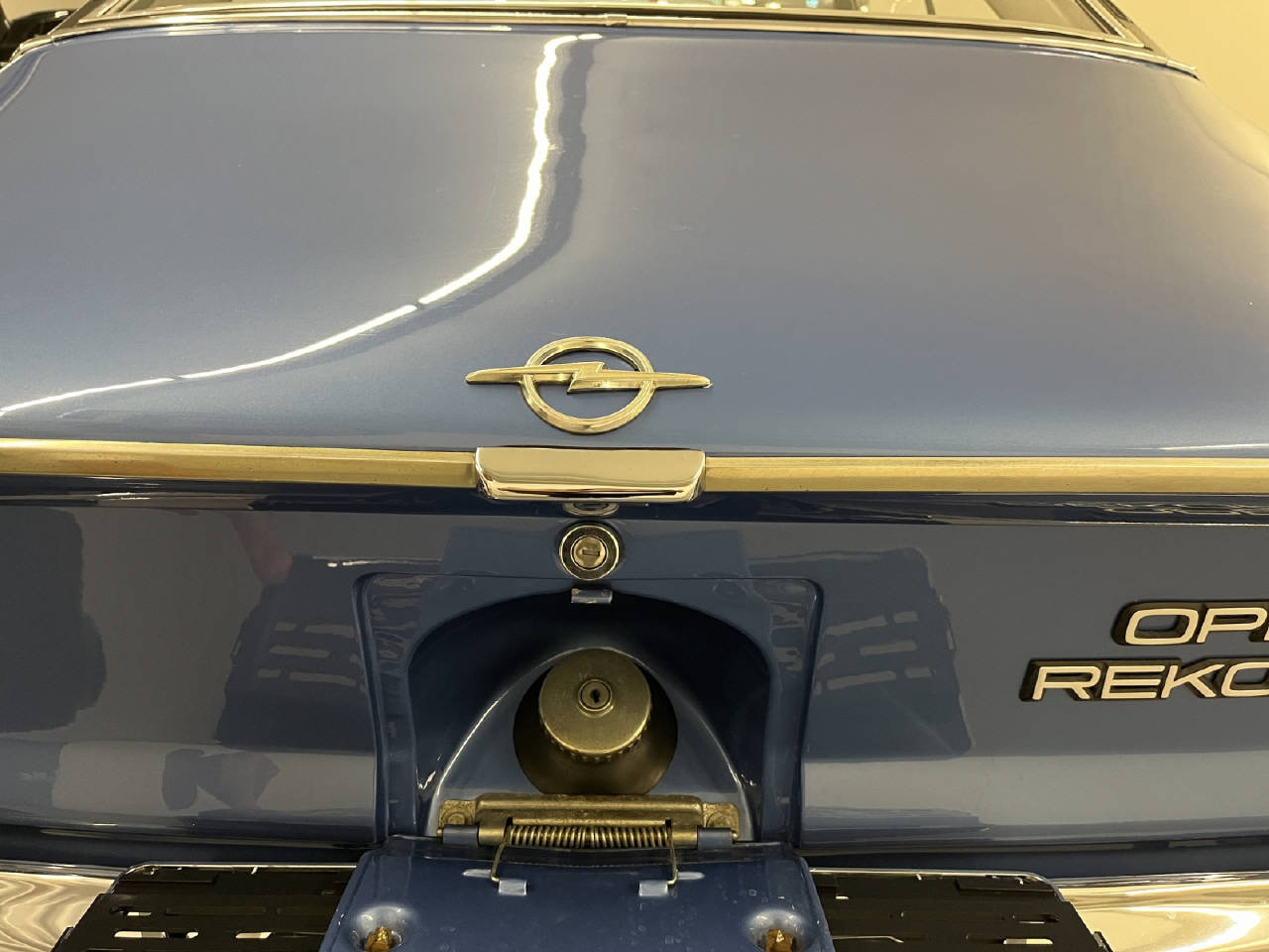 OPEL Rekord-image-14