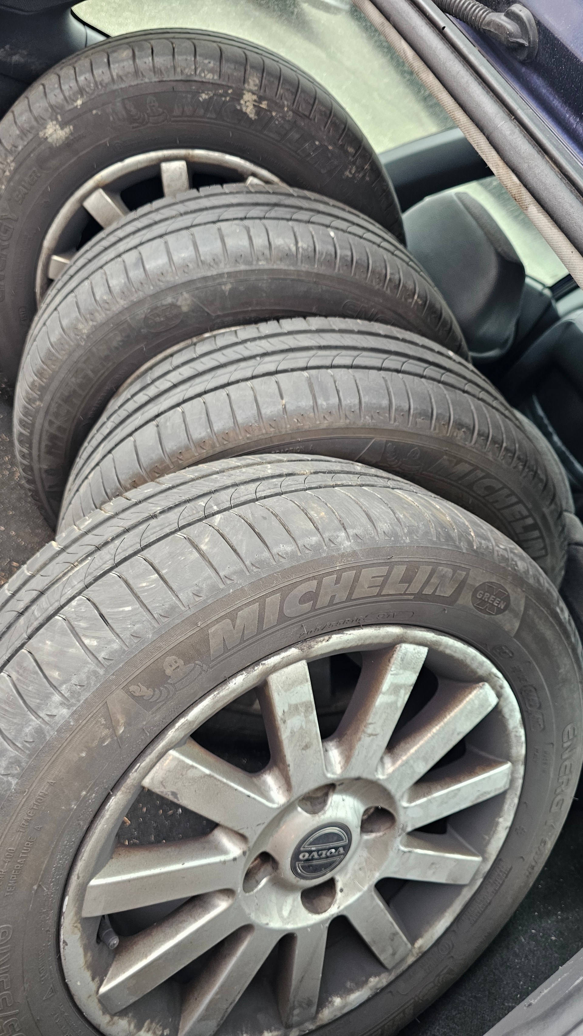 VOLVO V40 2.0T-image-6