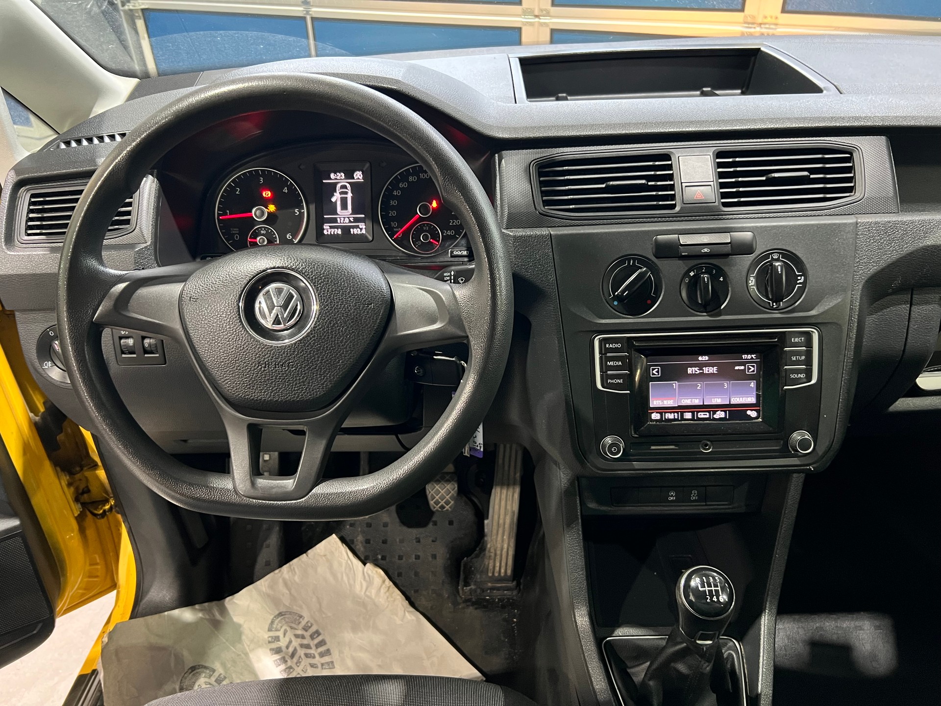 VW Caddy 2.0TDI 4Motion BlueMotion Technology**Frisch ab MFK,CH Auslieferung**-image-9