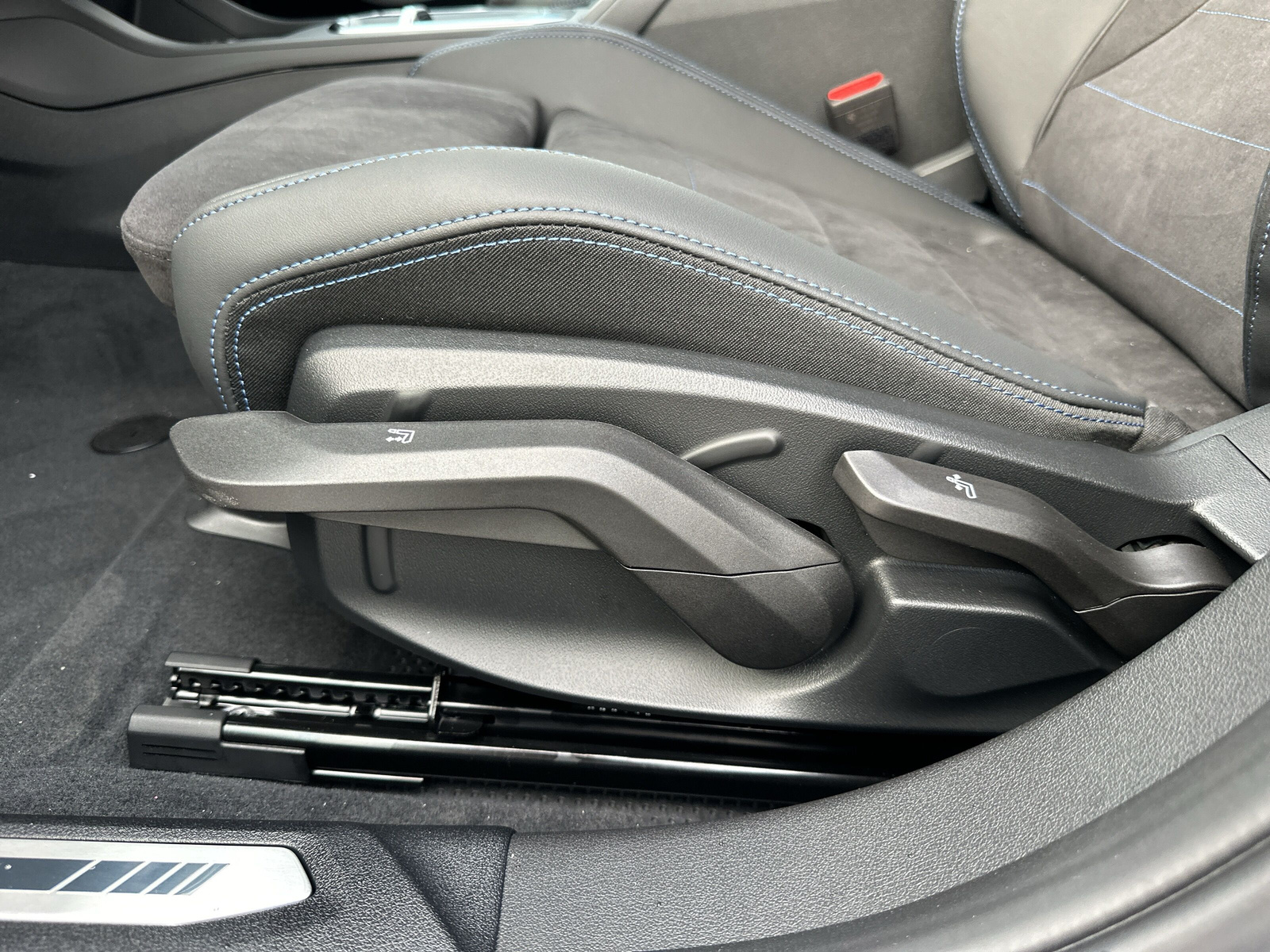 BMW 120 M Sport Steptronic-image-13