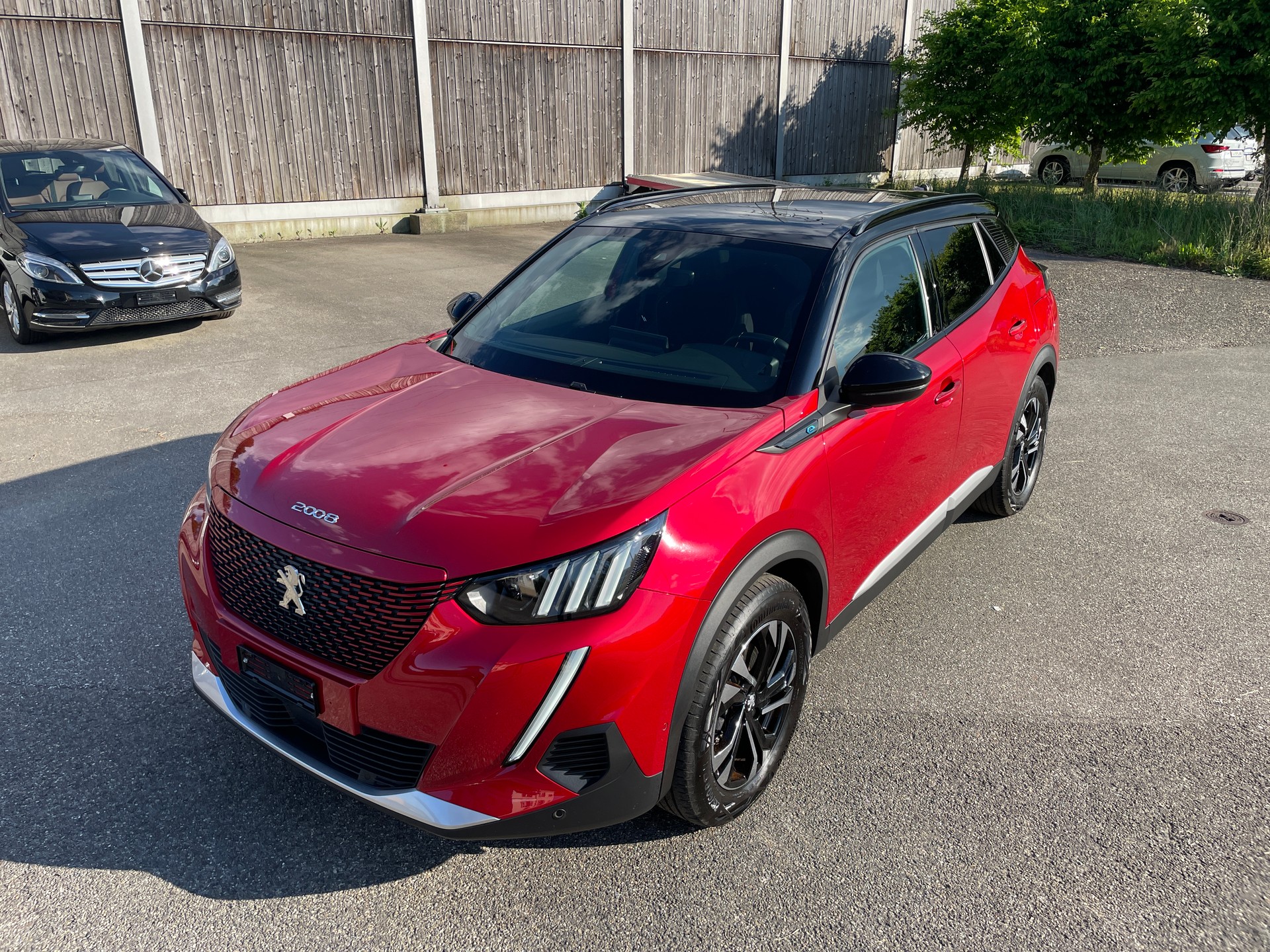 PEUGEOT 2008 e GT Pack-showroom-element-1