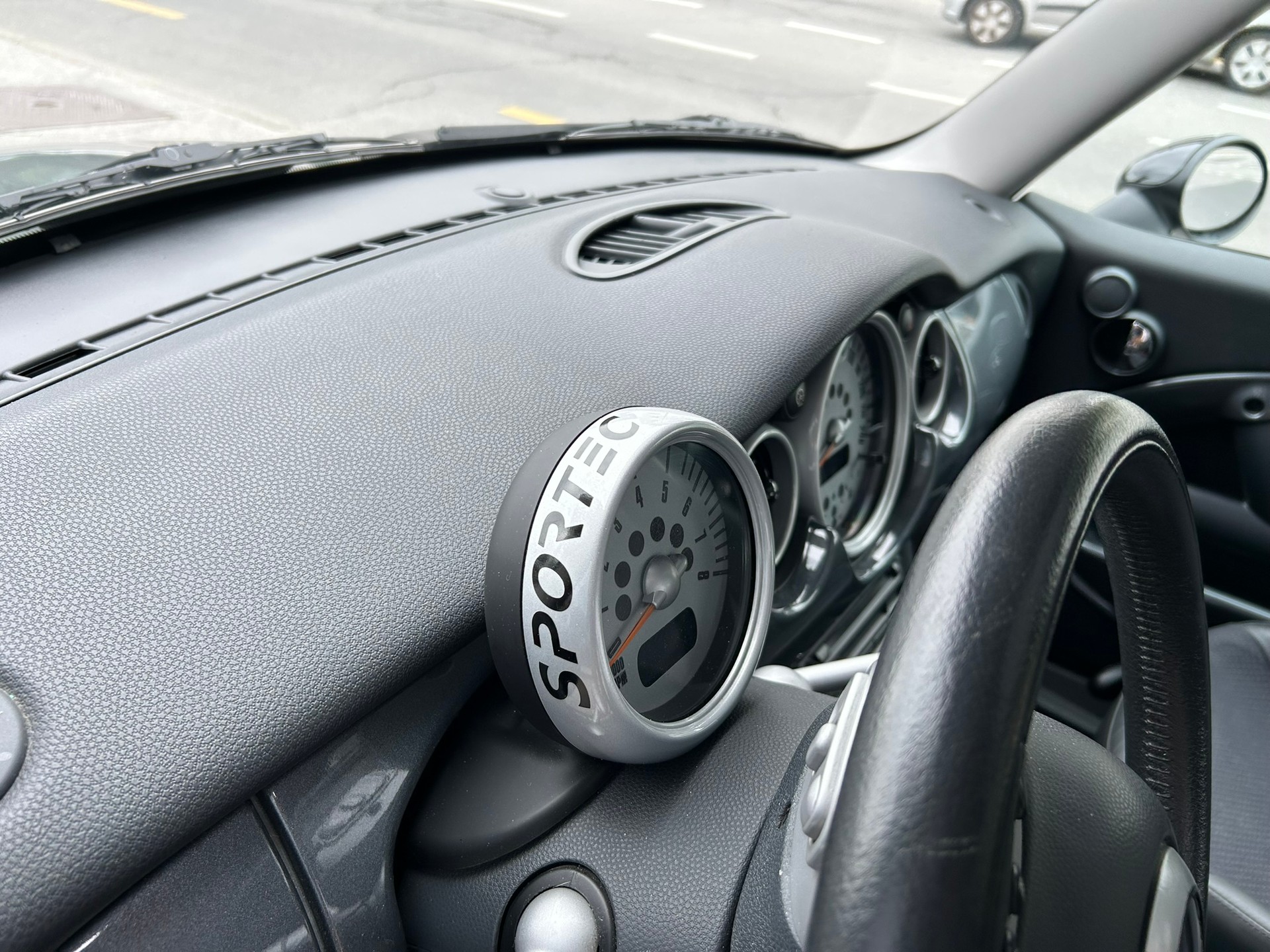 MINI Mini Cooper S-image-6