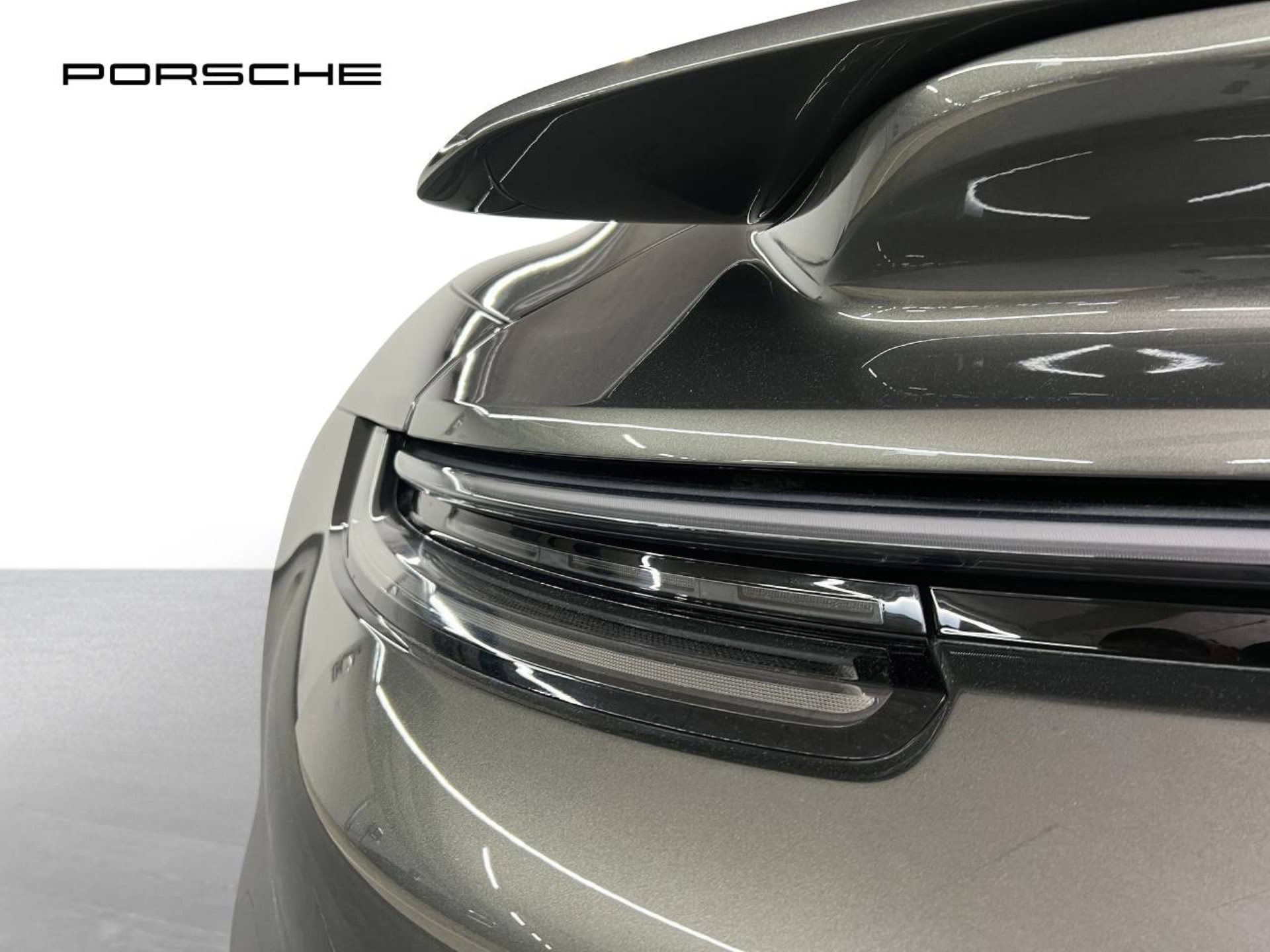 PORSCHE 911 Turbo S Cabriolet-image-13