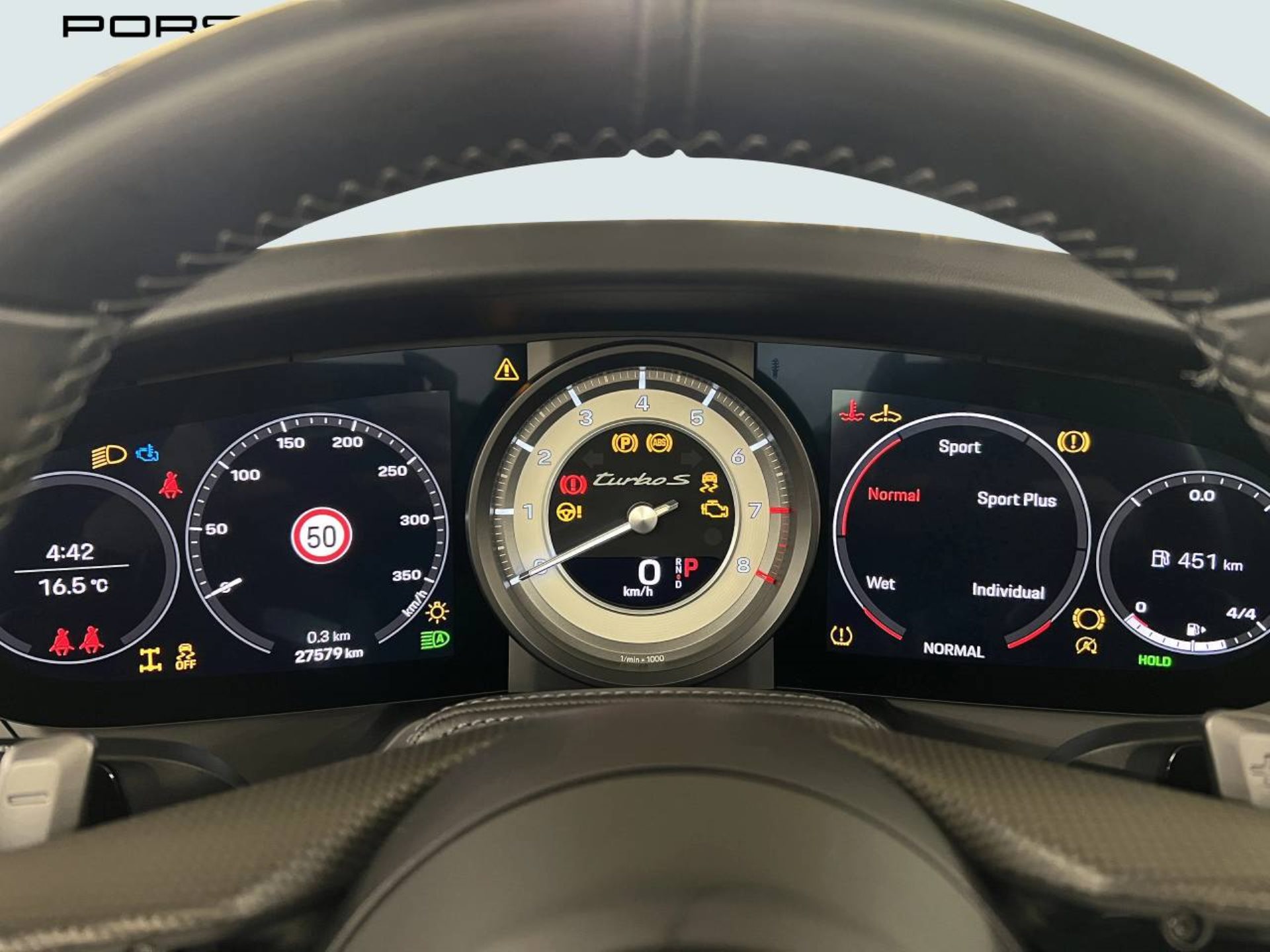PORSCHE 911 Turbo S Cabriolet-image-27