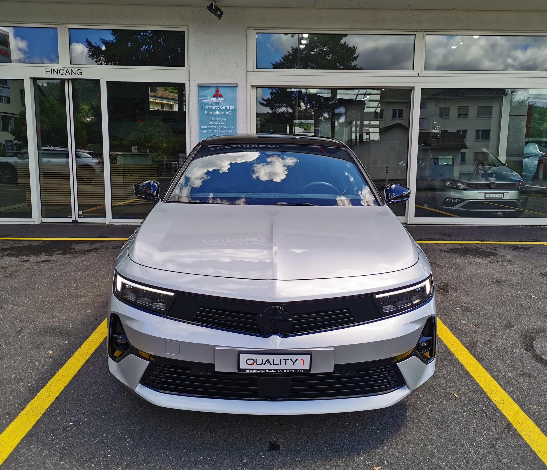 OPEL Astra 1.6 T PHEV 180 Swiss Premium-image-1