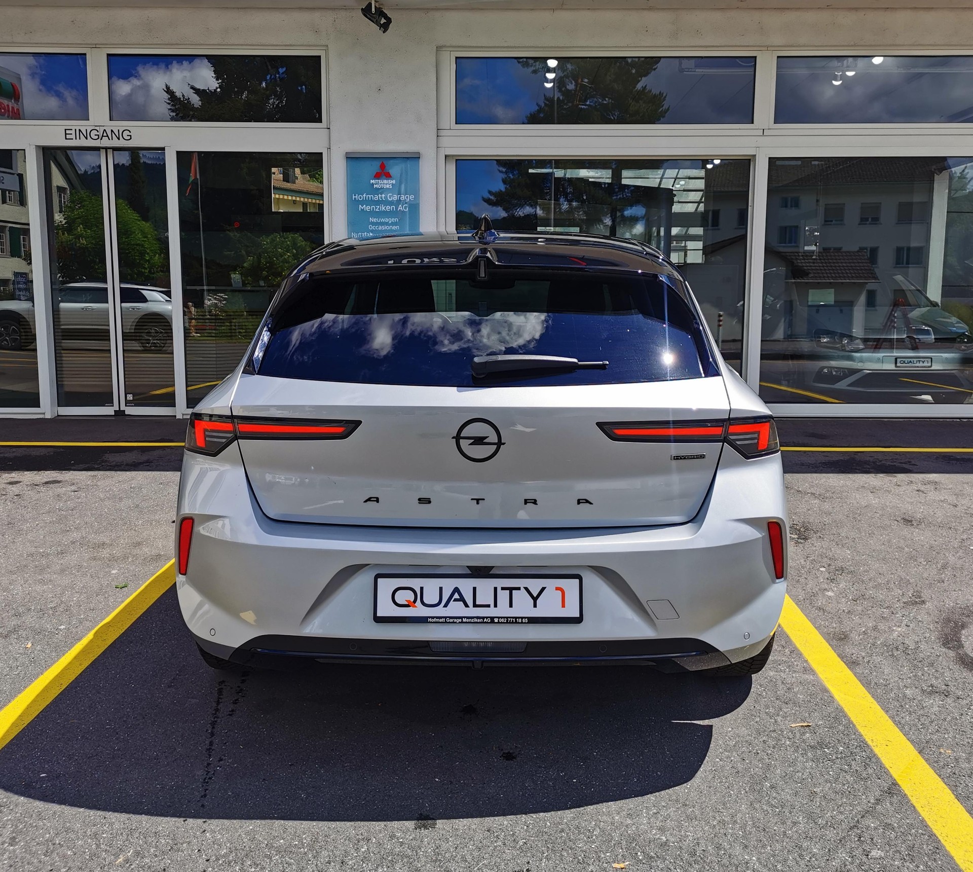 OPEL Astra 1.6 T PHEV 180 Swiss Premium-image-4