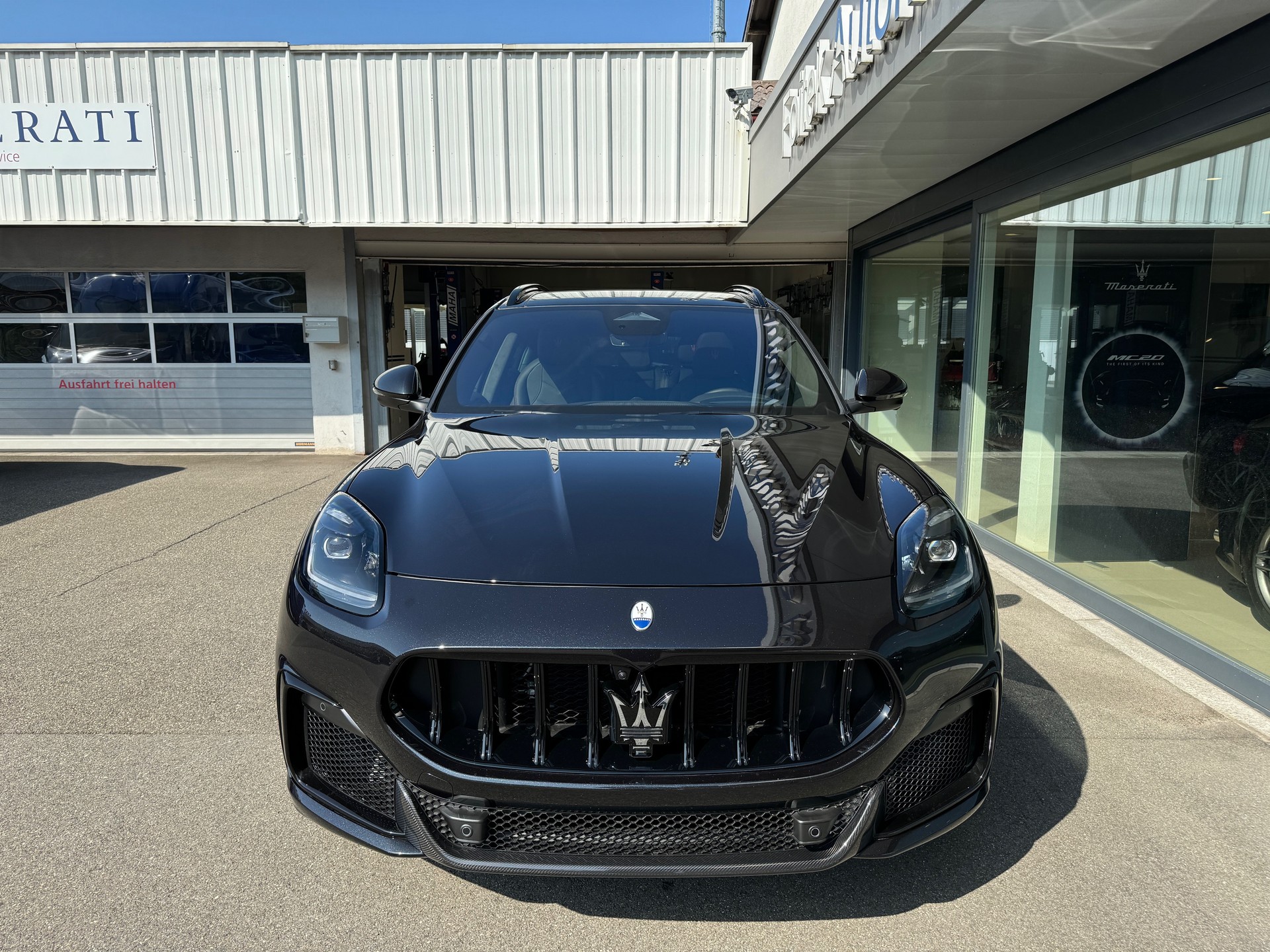 MASERATI Grecale 3.0 Trofeo-image-12