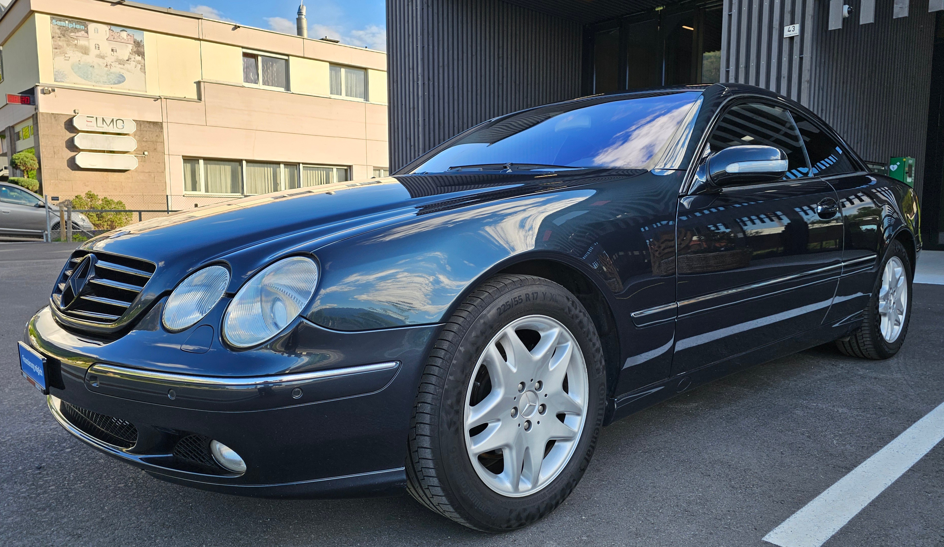 Car photo