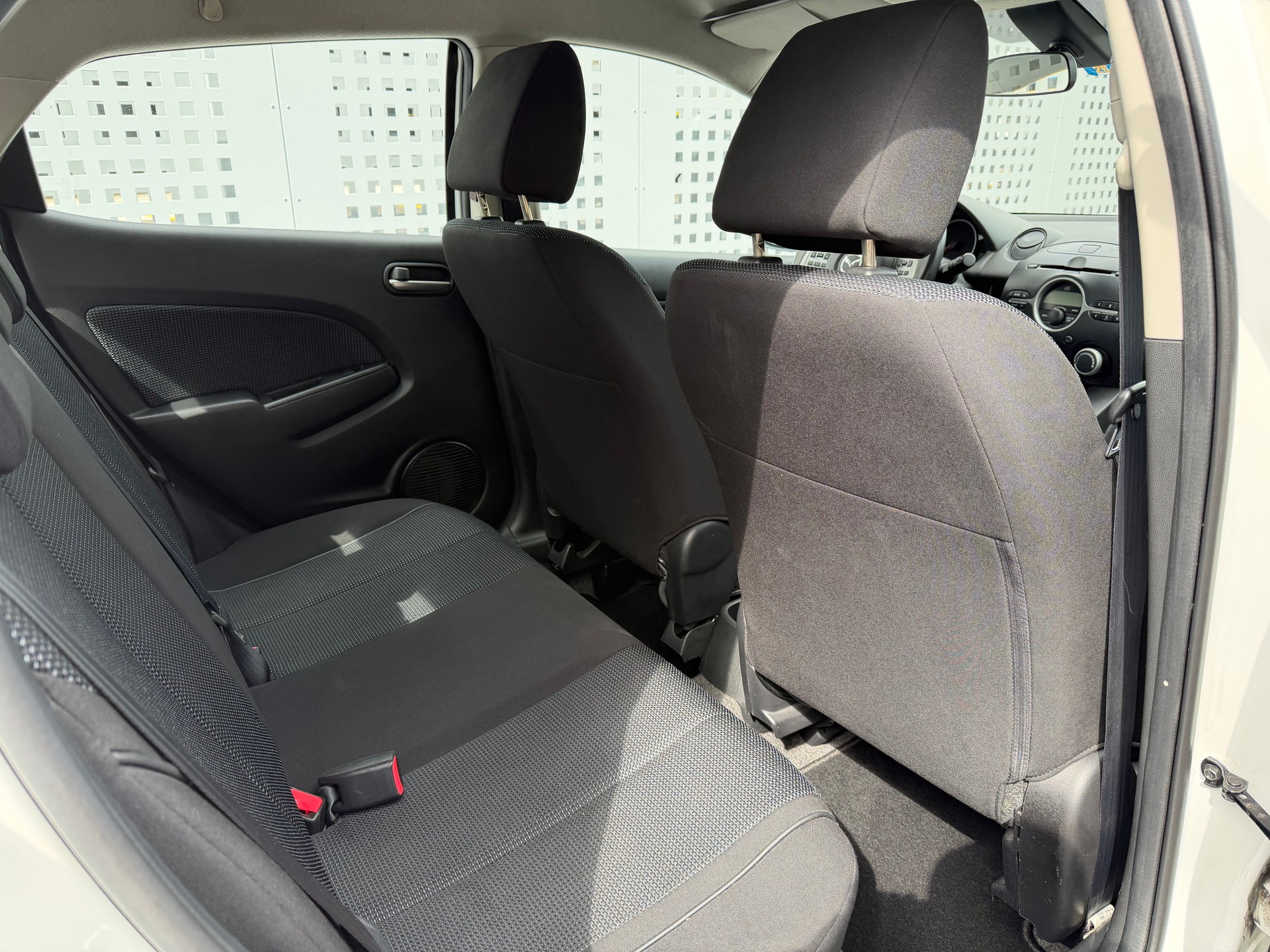 MAZDA 2 1.5i 16V Sport-image-26