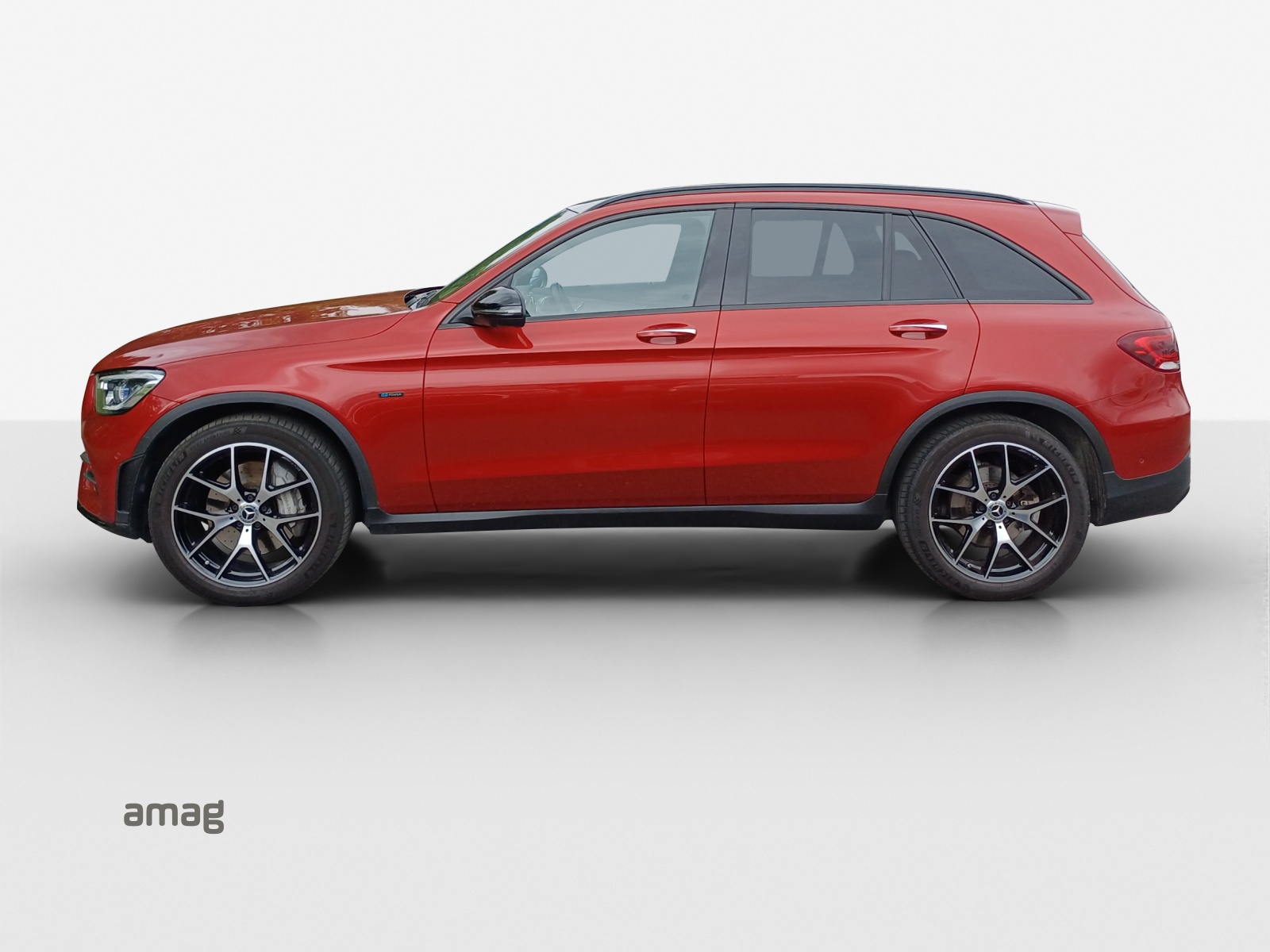 MERCEDES-BENZ GLC 300 e AMG Line 4Matic 9G-Tronic-image-1