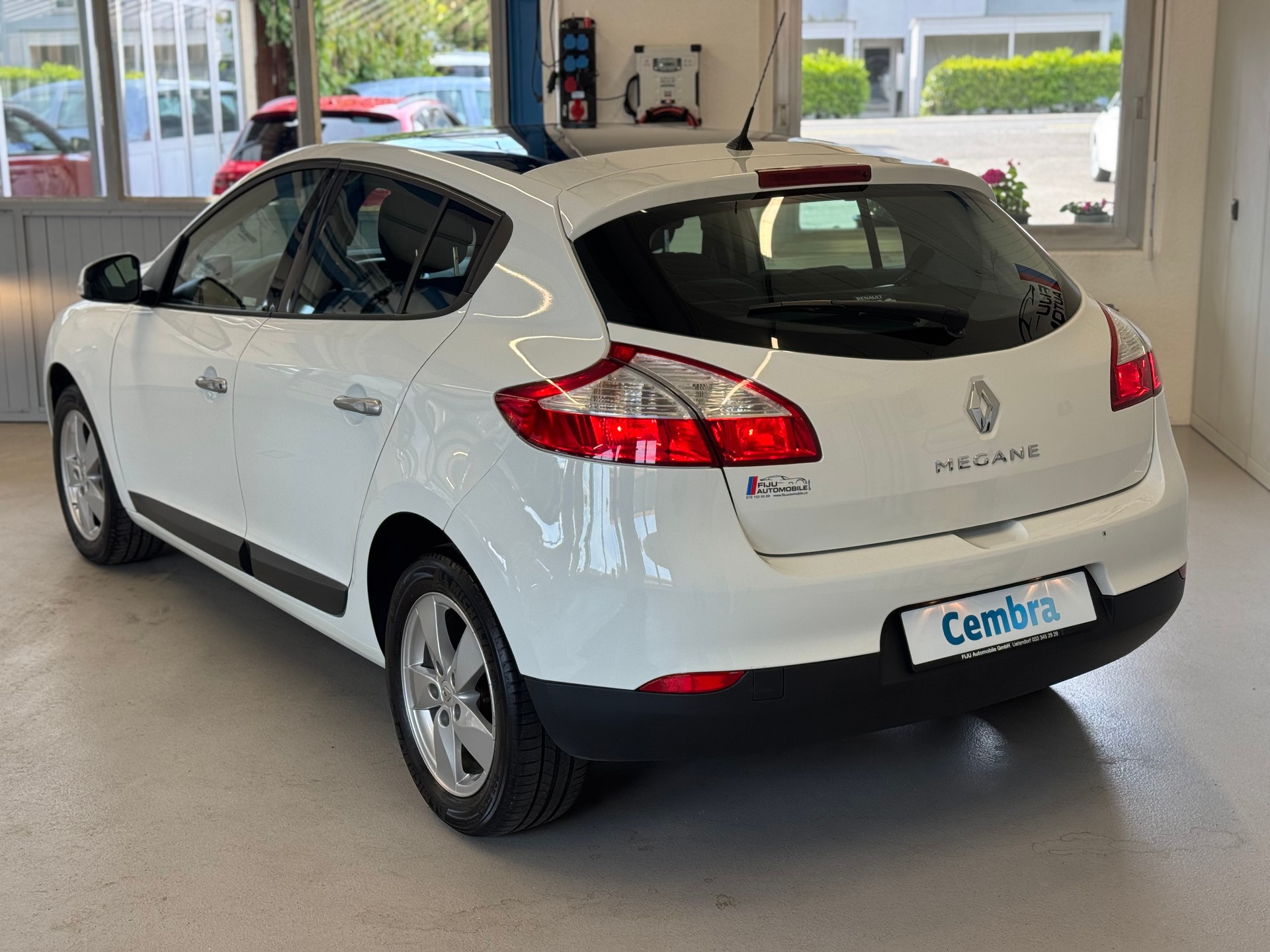 RENAULT Mégane 1.6 16V Dynamique-image-5