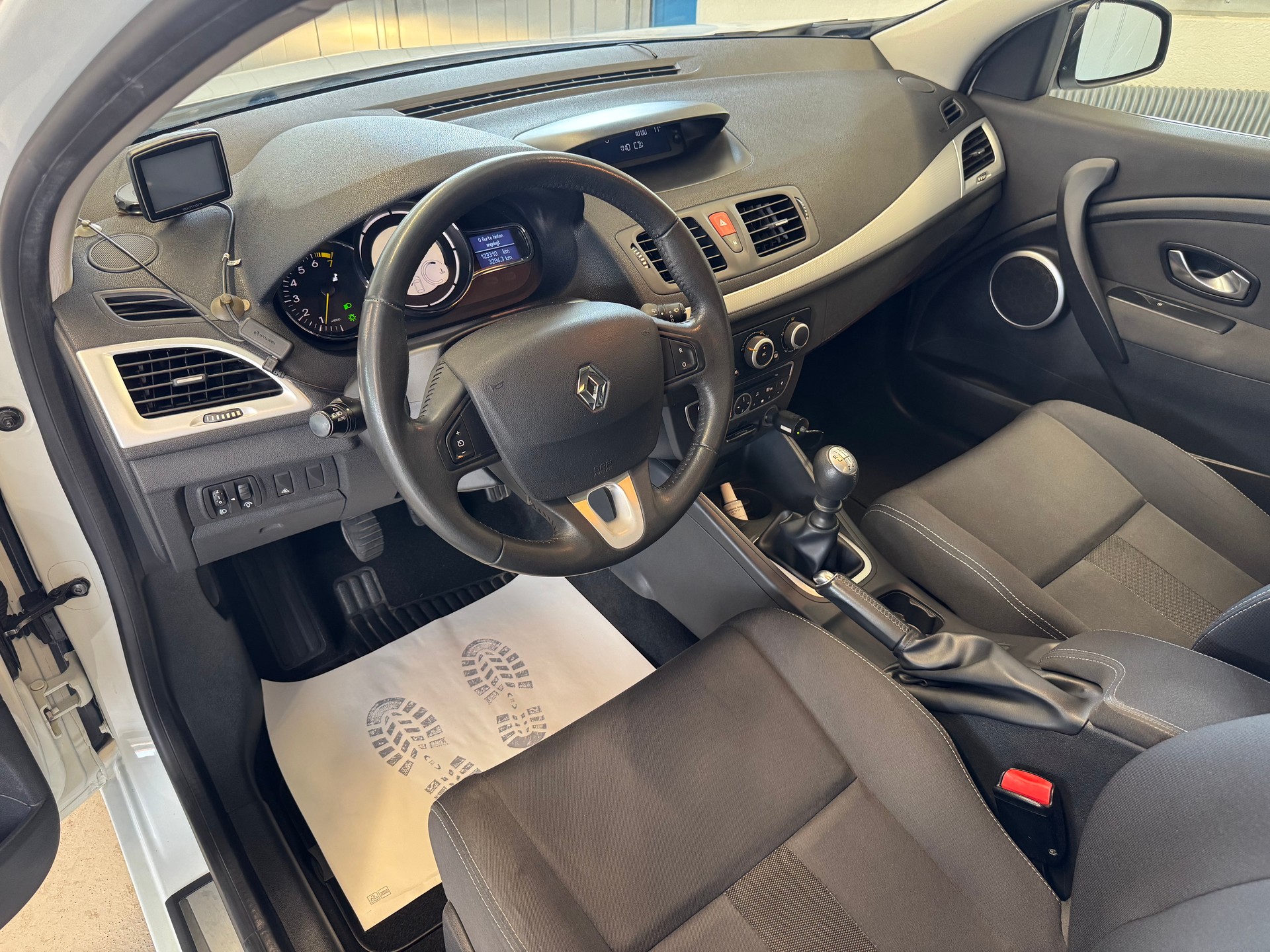 RENAULT Mégane 1.6 16V Dynamique-image-7
