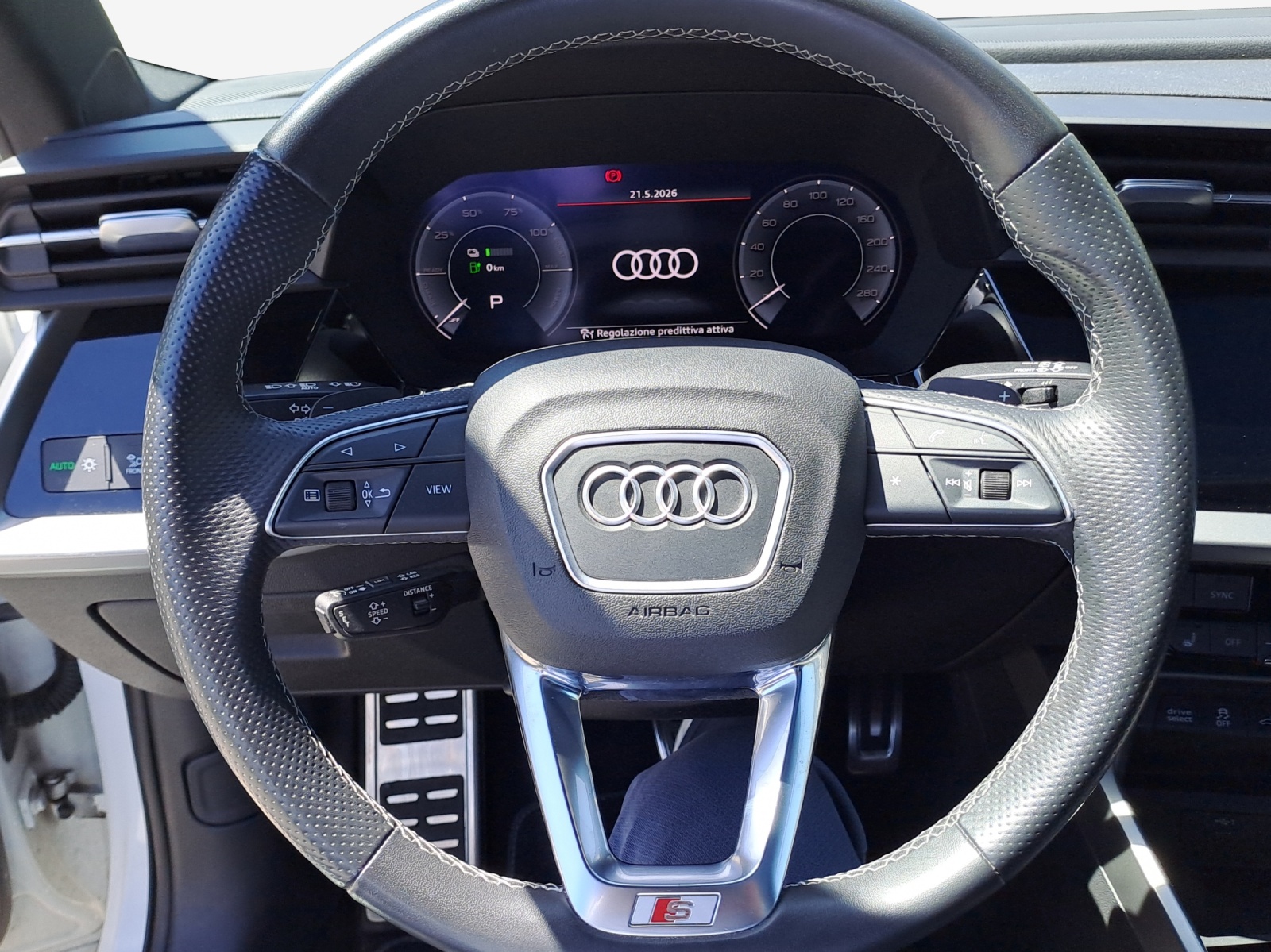 AUDI A3 Sportback 45 TFSI e S line S-tronic-image-8