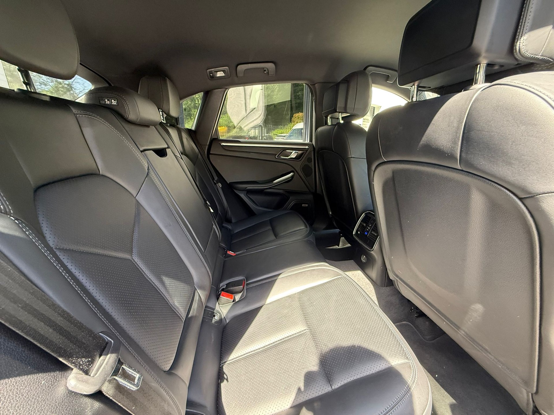 PORSCHE Macan PDK-image-11