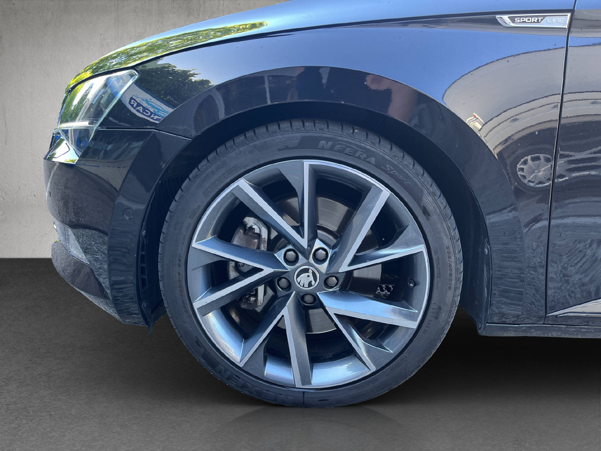 SKODA Superb Combi 2.0 TSI 280 SportLine+ 4x4 DSG-image-22