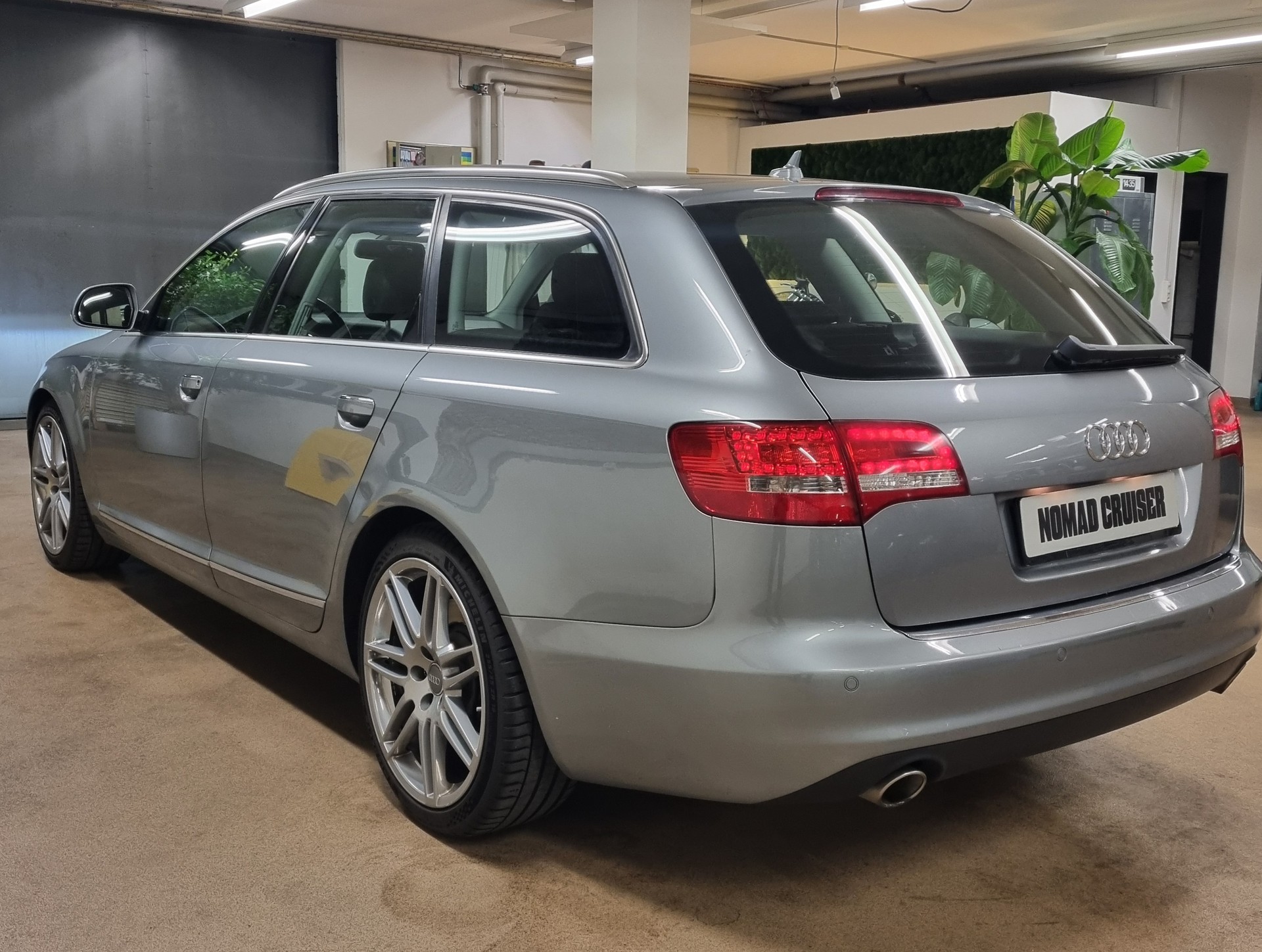 AUDI A6 Avant 3.0 V6 TDI quattro tiptronic-image-6