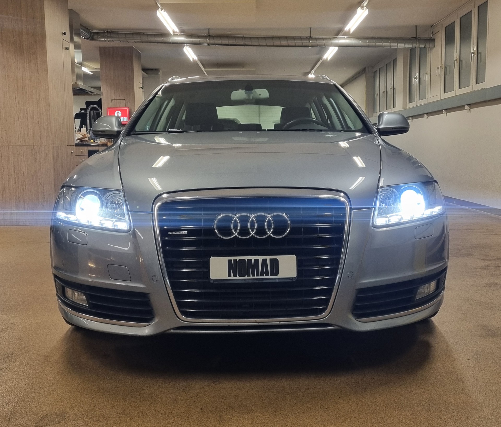 AUDI A6 Avant 3.0 V6 TDI quattro tiptronic-showroom-element-1