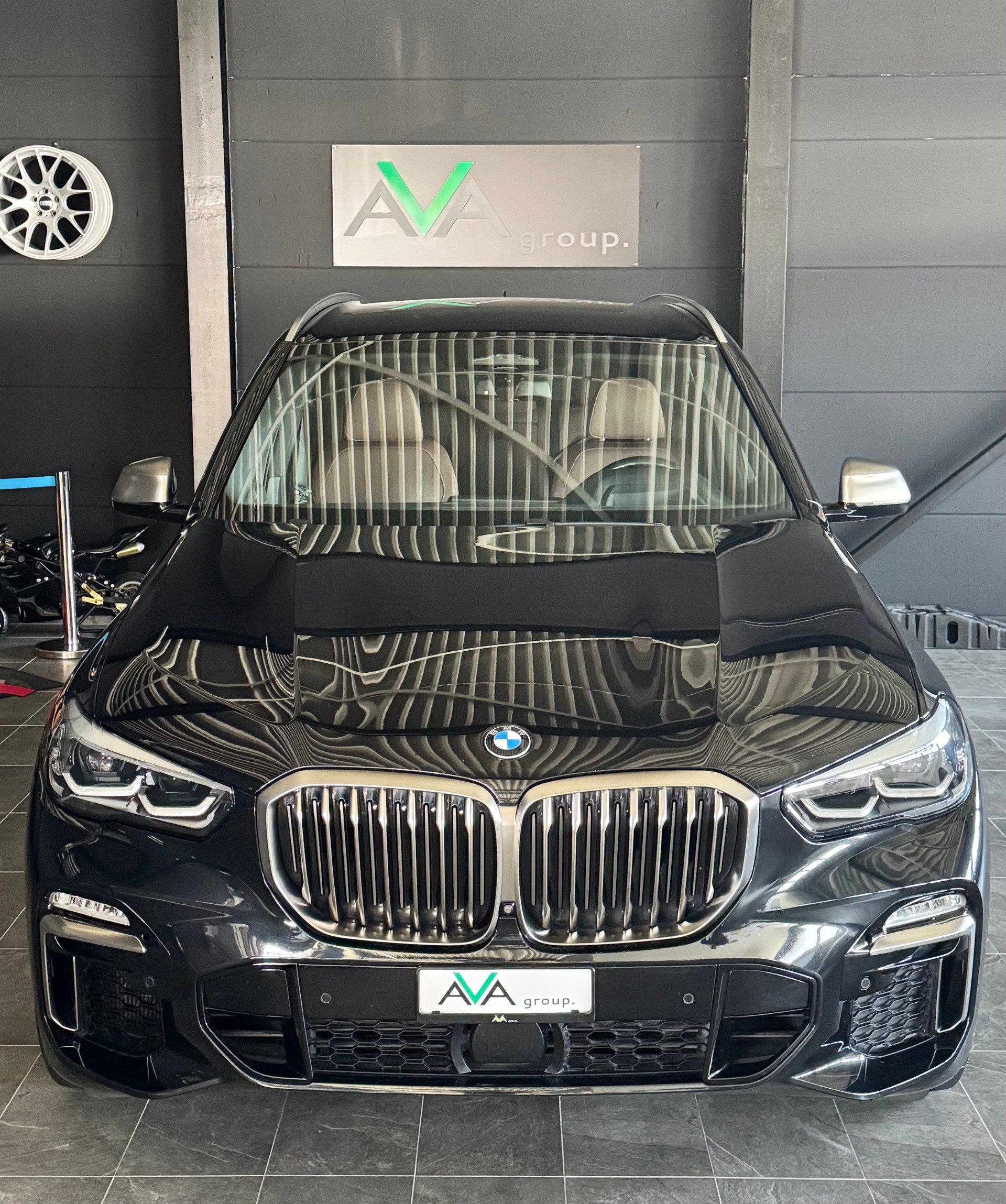 BMW X5 xDrive M50d Steptronic *INDIVIDUAL*-image-2