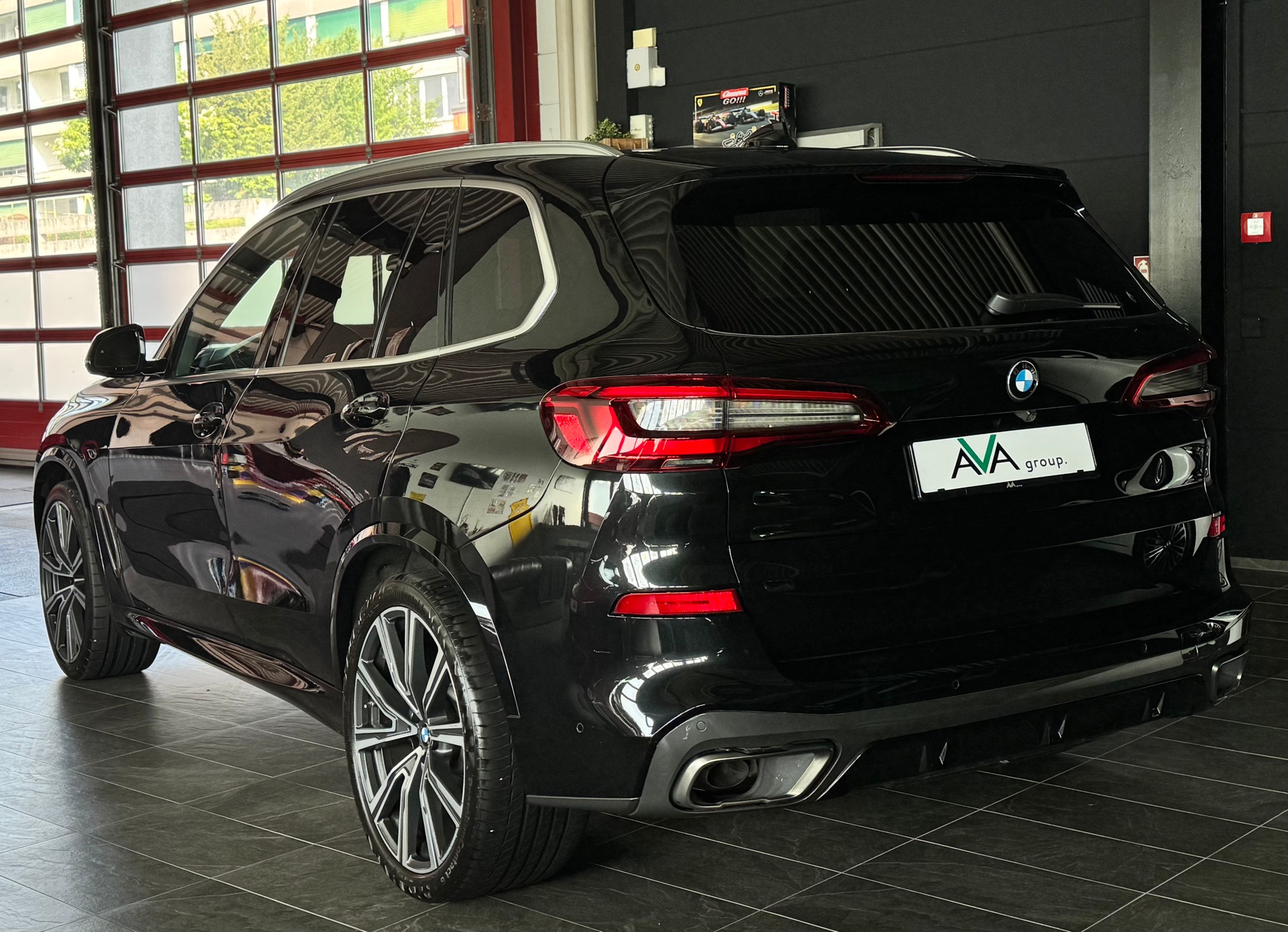 BMW X5 xDrive M50d Steptronic *INDIVIDUAL*-image-5