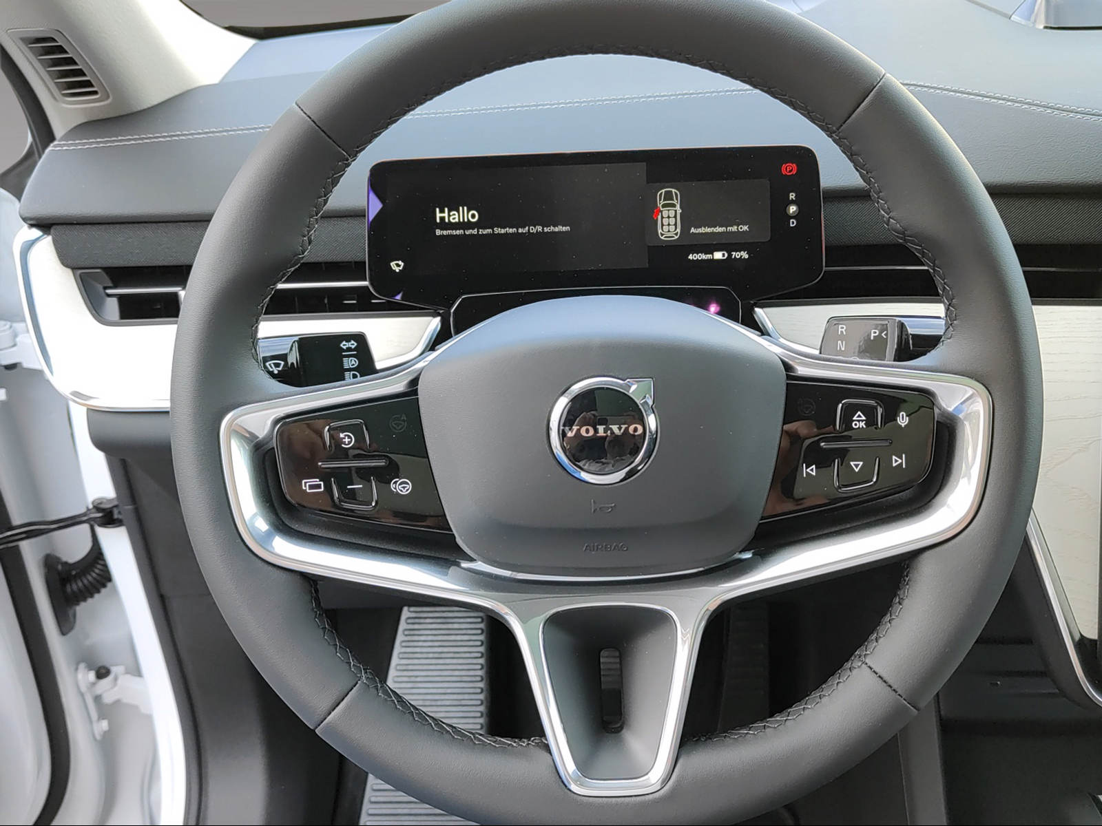 VOLVO EX90 Twin Performance 106 kWh Ultra AWD-image-11