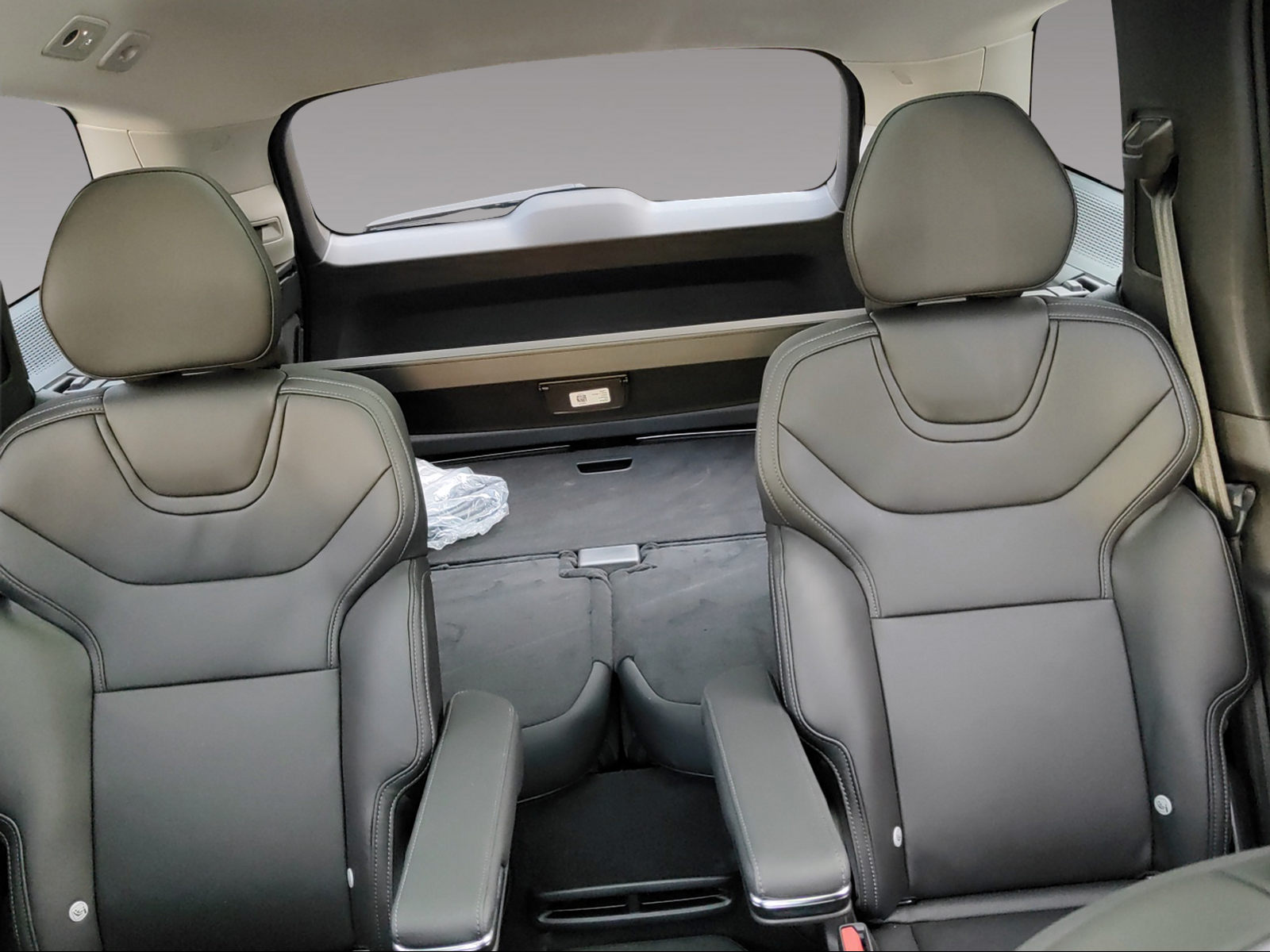 VOLVO EX90 Twin Performance 106 kWh Ultra AWD-image-18