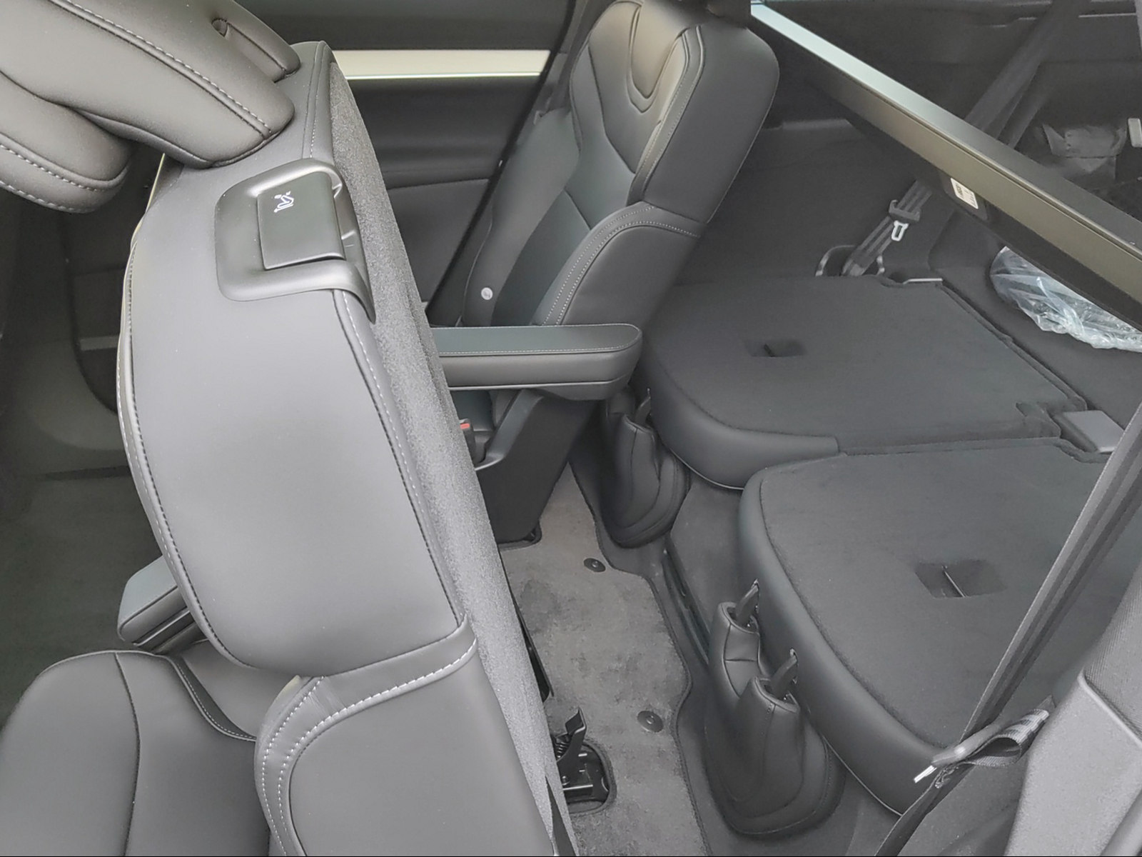 VOLVO EX90 Twin Performance 106 kWh Ultra AWD-image-17