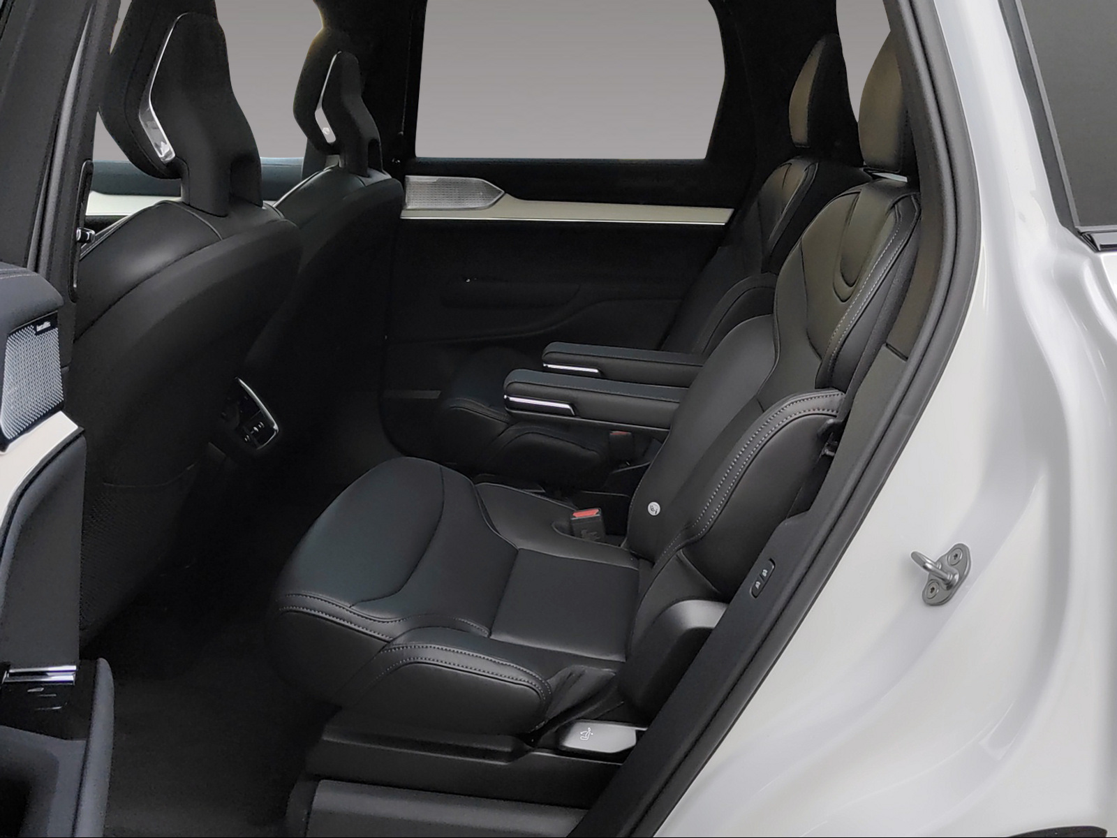 VOLVO EX90 Twin Performance 106 kWh Ultra AWD-image-15
