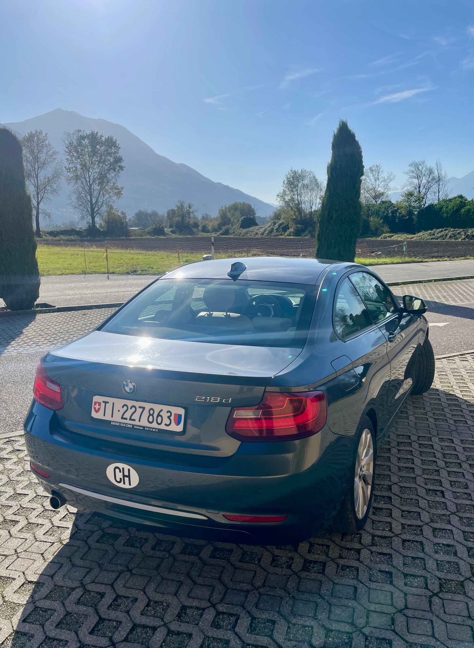 BMW 218d-image-2