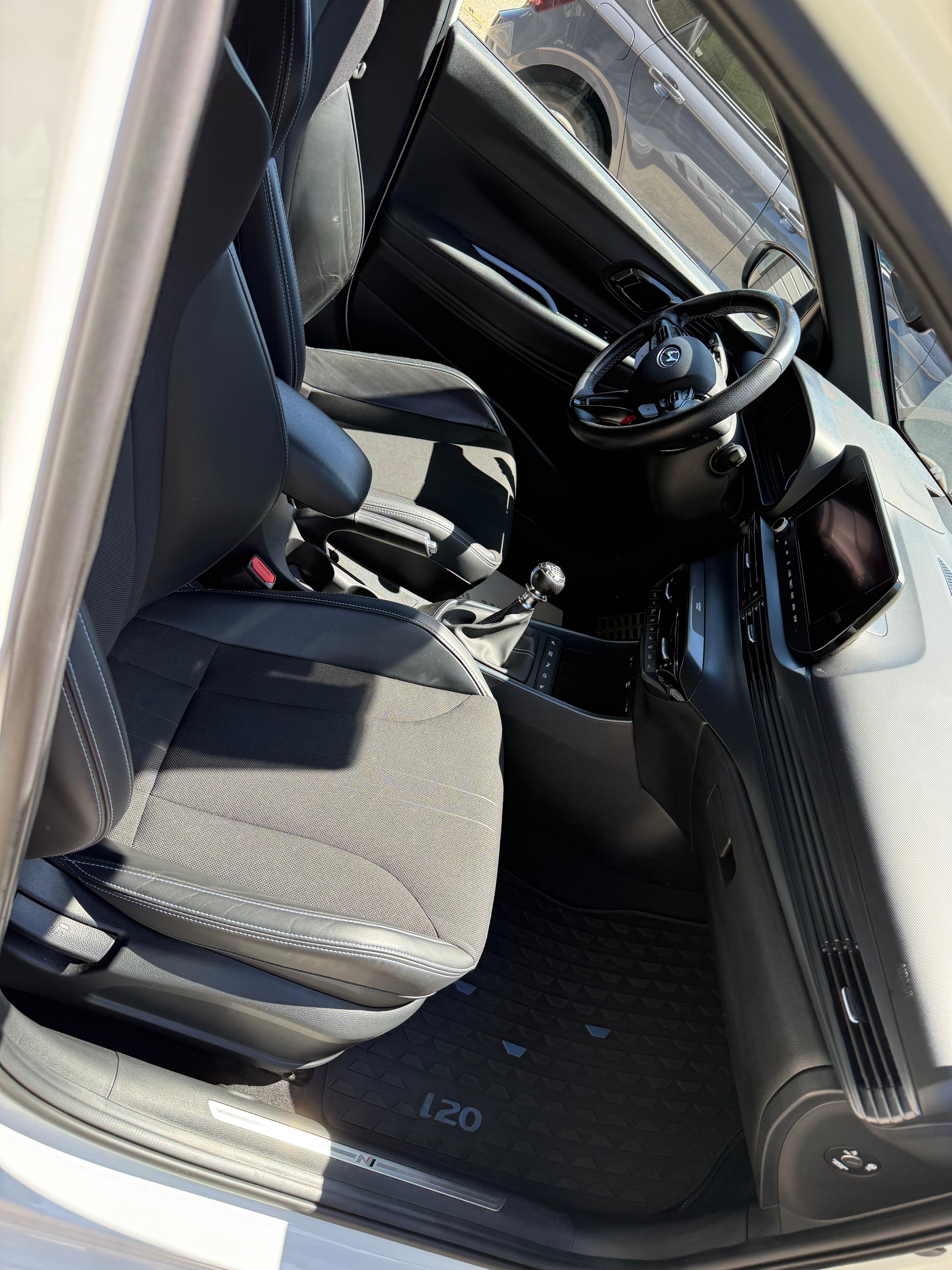 HYUNDAI i20 1.6 T-GDi N / Véhicule CH-image-5
