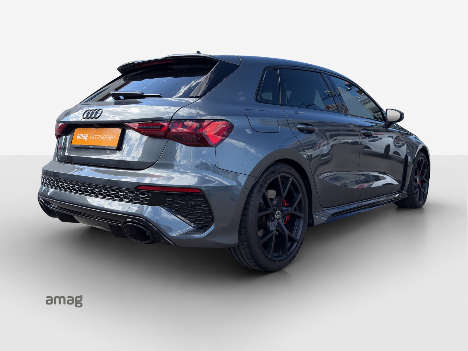 AUDI RS3 Sportback 2.5 TSI quattro S-tronic-image-4